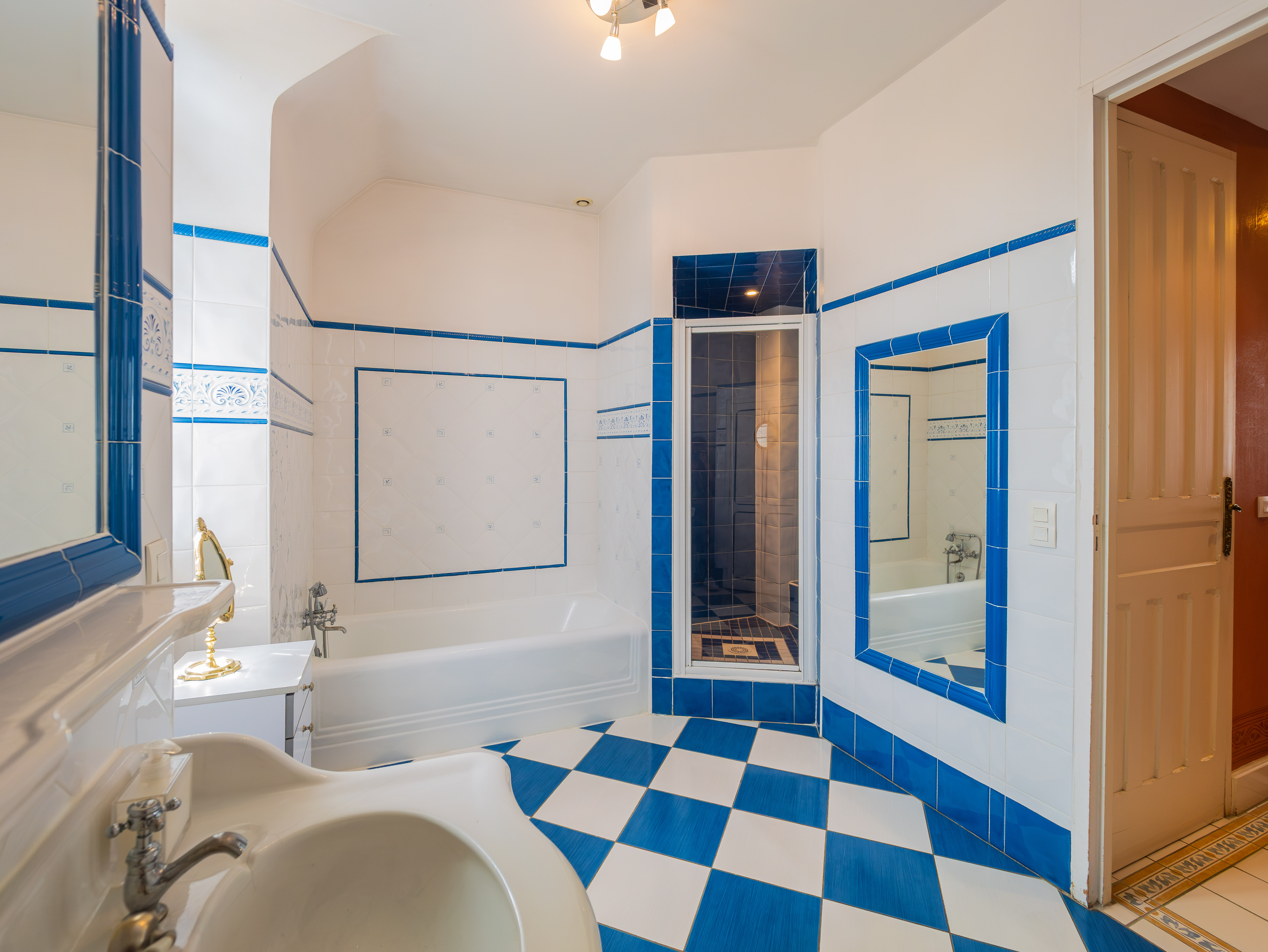 Propriété en France à vendre à Salies-de-Béarn, Pyrénées-Atlantiques - €1 064 000 - photo 