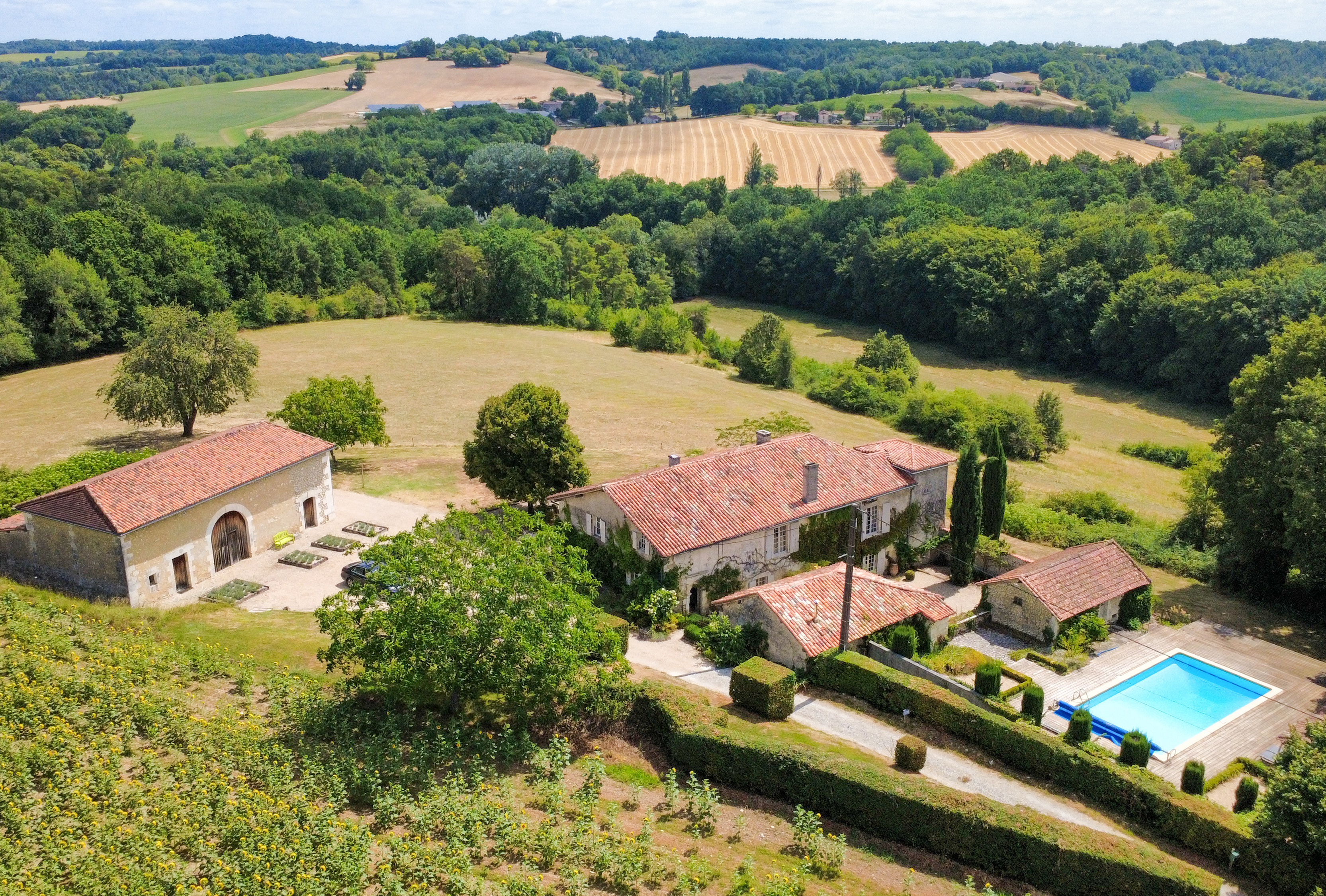 Propriété en France à vendre à Verteillac, Dordogne - €599 000 - photo 