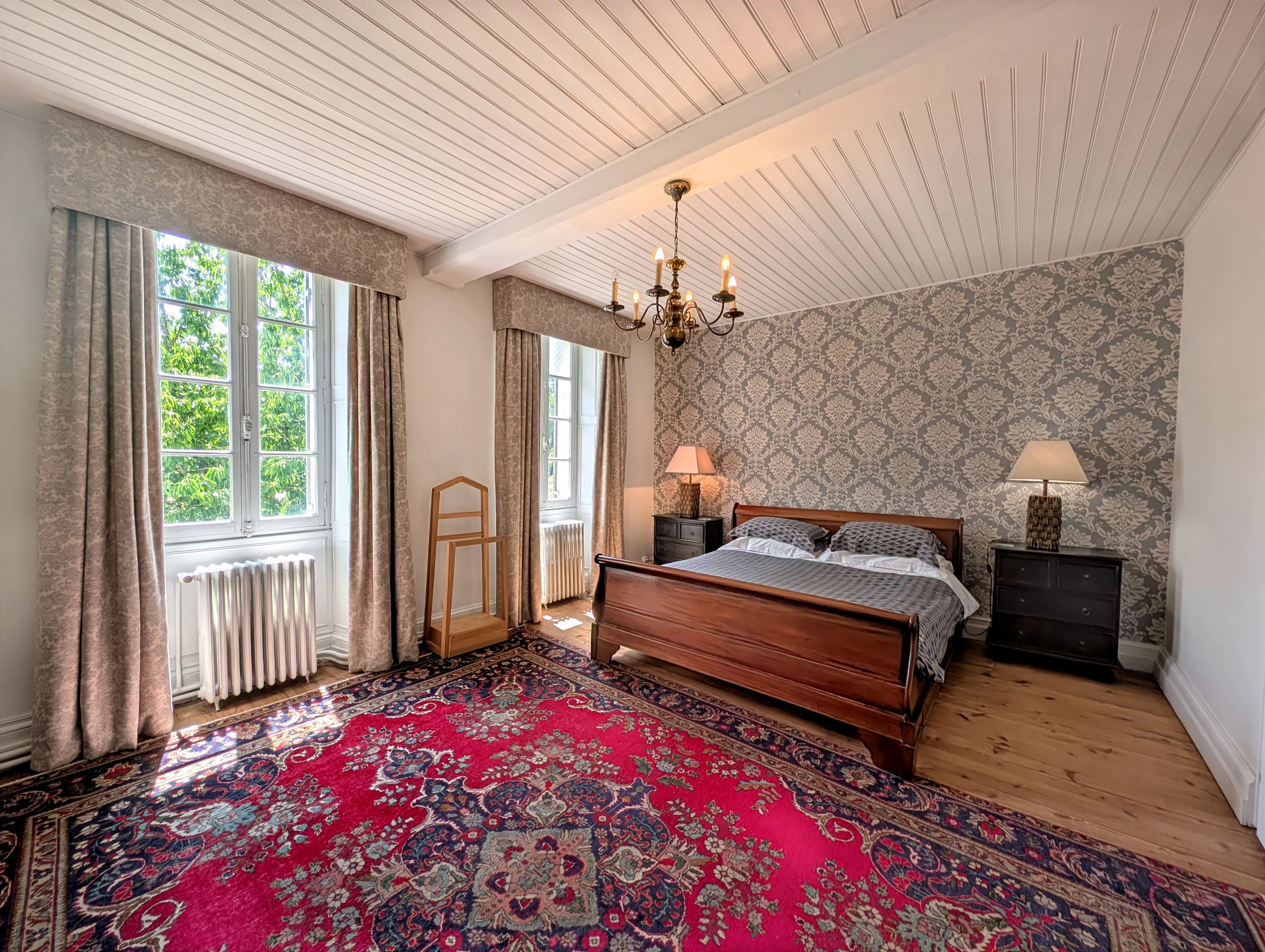 French property for sale in Criteuil-la-Magdeleine, Charente - €649,000 - photo 