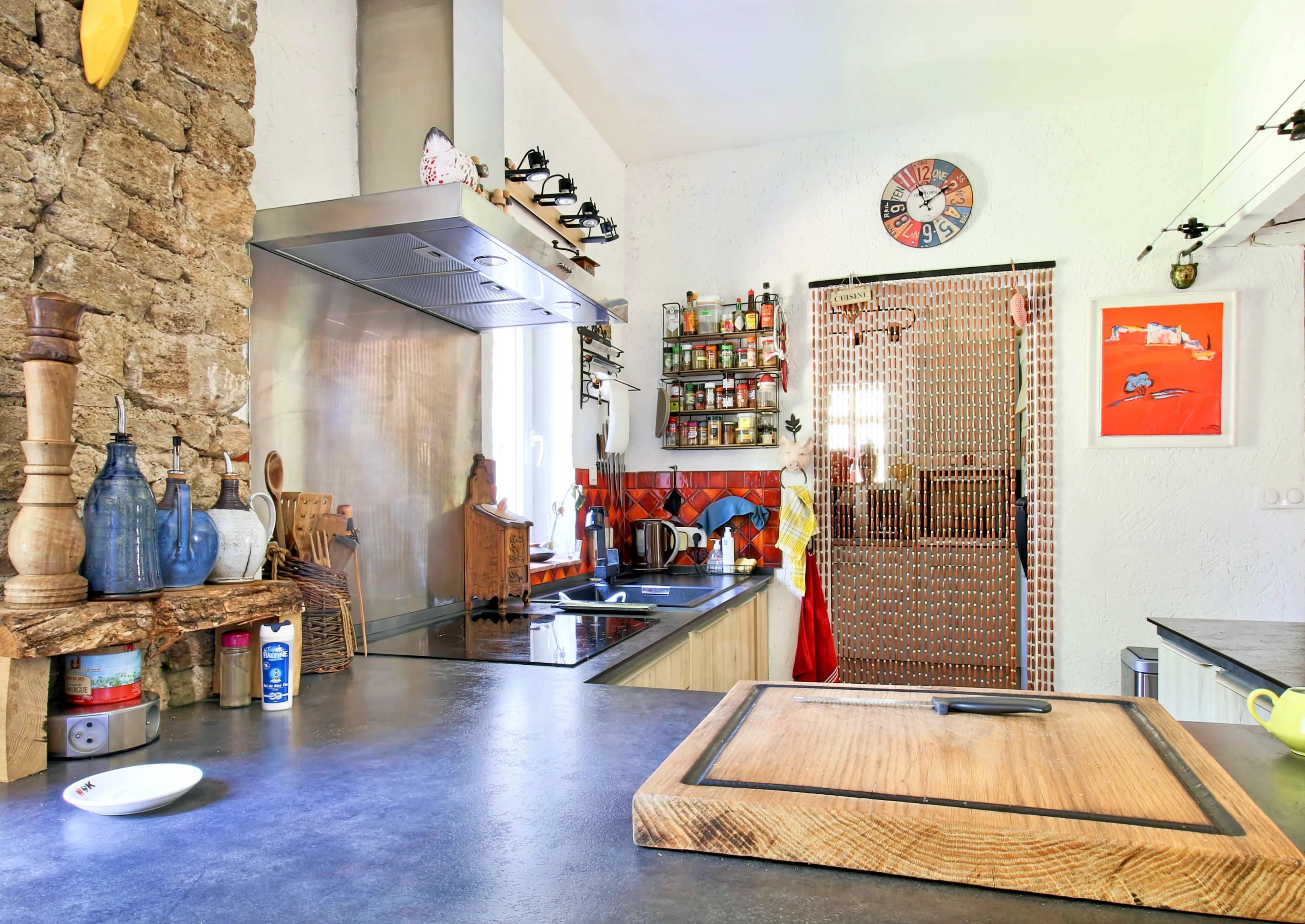 French property for sale in Apt, Vaucluse - €767,000 - photo 