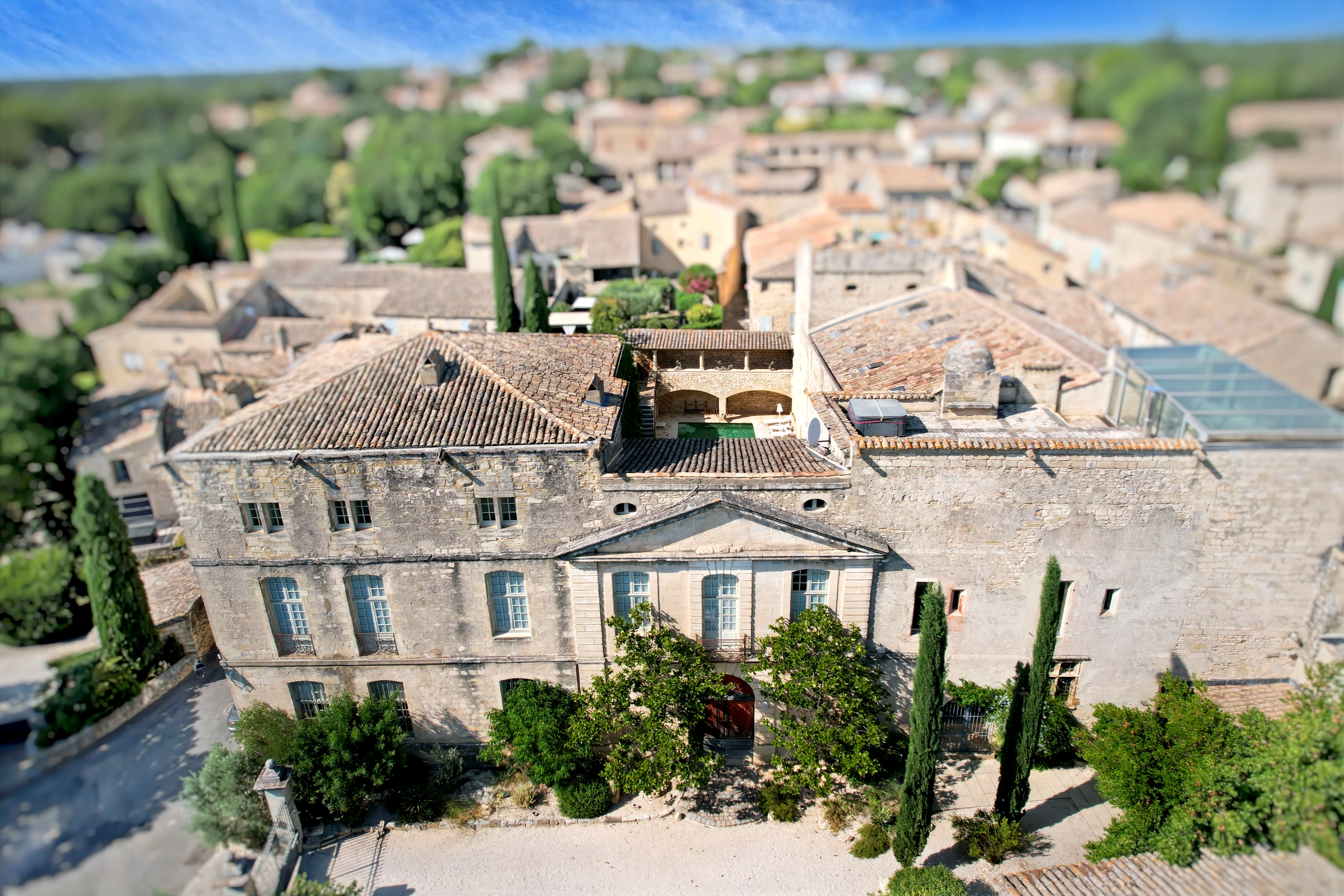 French property for sale in Saint-Maximin, Gard - €2,500,000 - photo 
