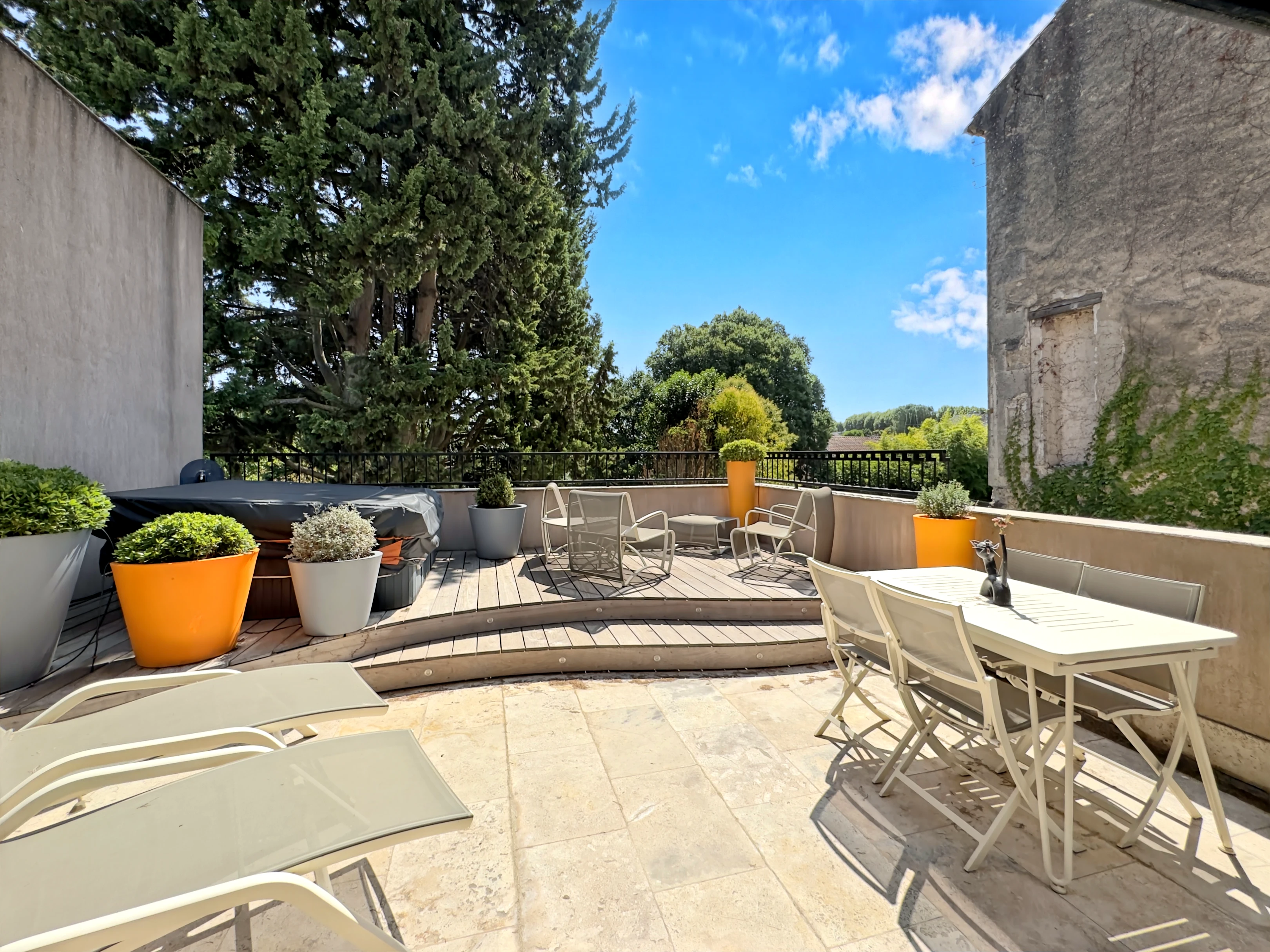 Propriété en France à vendre à Saint-Rémy-de-Provence, Bouches-du-Rhône - €895 000 - photo 