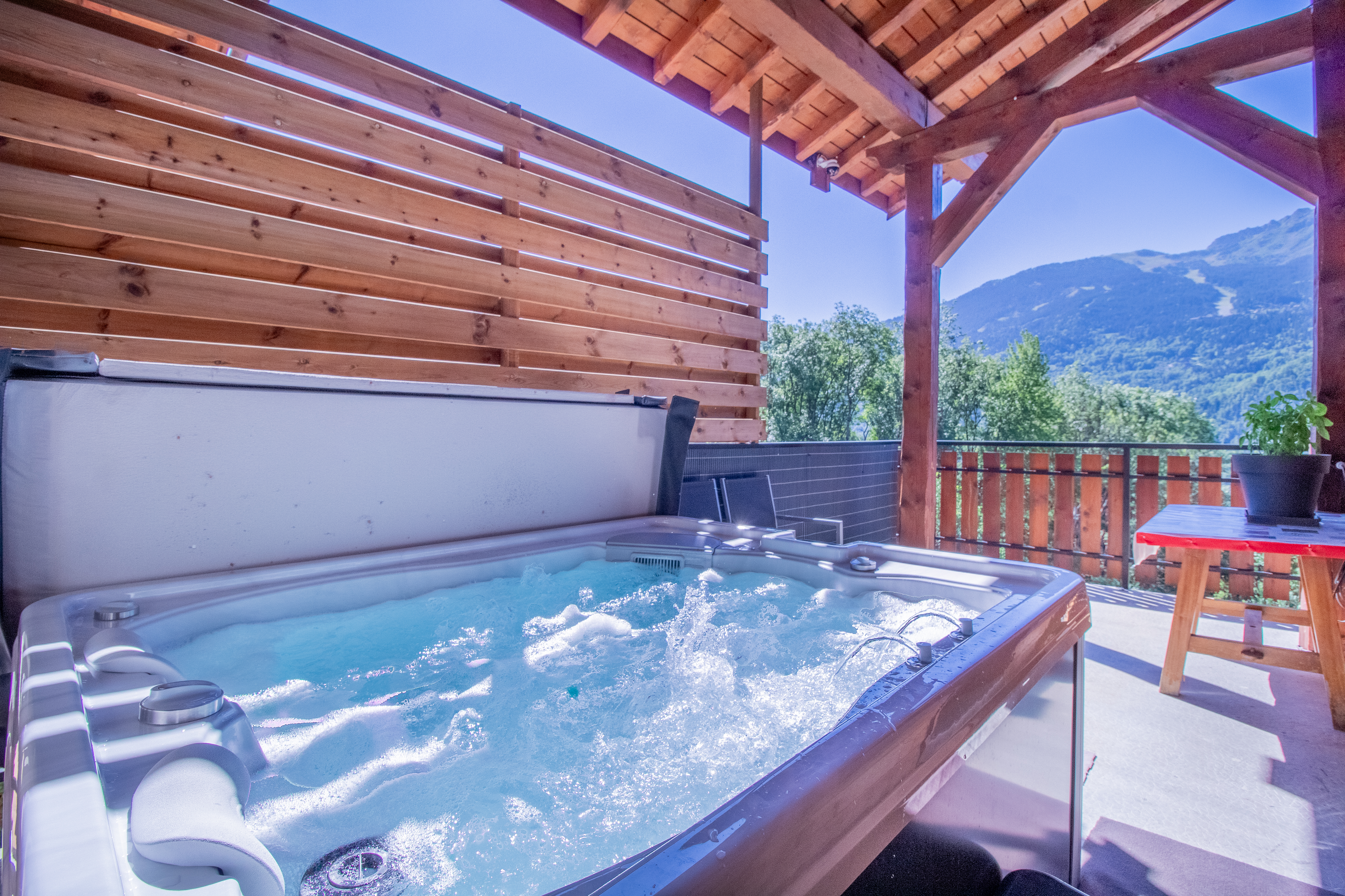 French property for sale in Montagny, Savoie - €999,000 - photo 