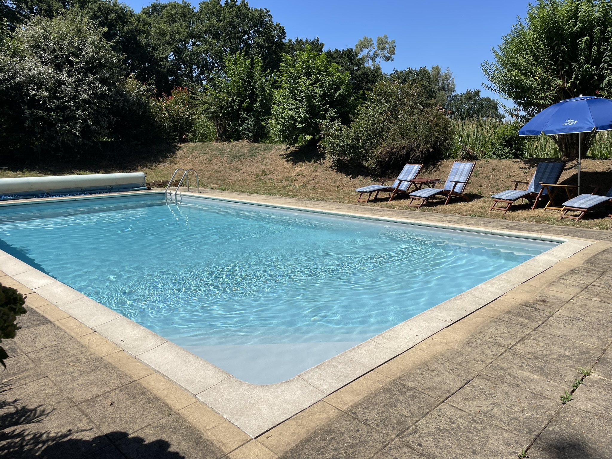 Propriété en France à vendre à Plouguenast-Langast, Côtes-d'Armor - €477 000 - photo 