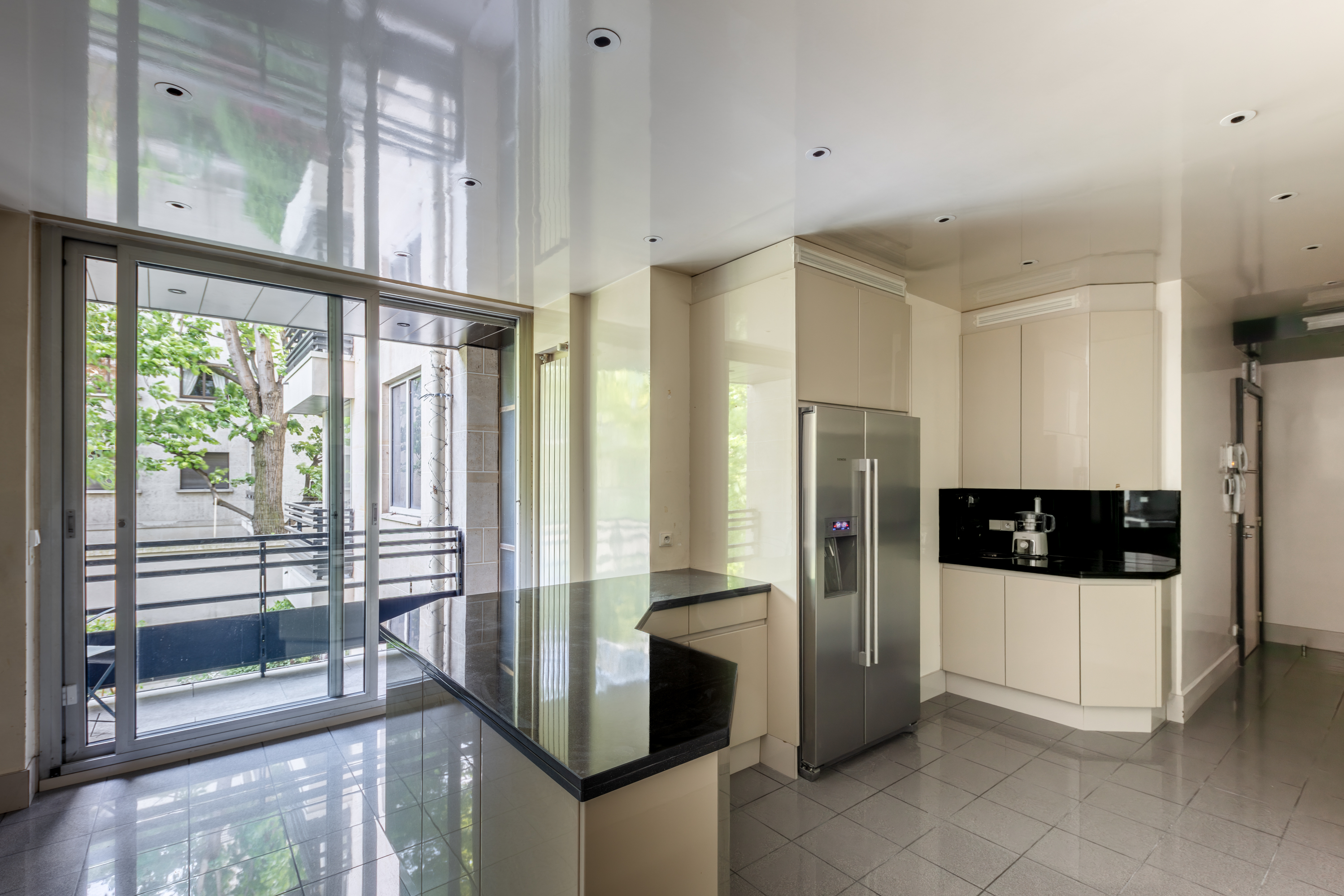 Propriété en France à vendre à Neuilly-sur-Seine, Hauts-de-Seine - €2 670 000 - photo 