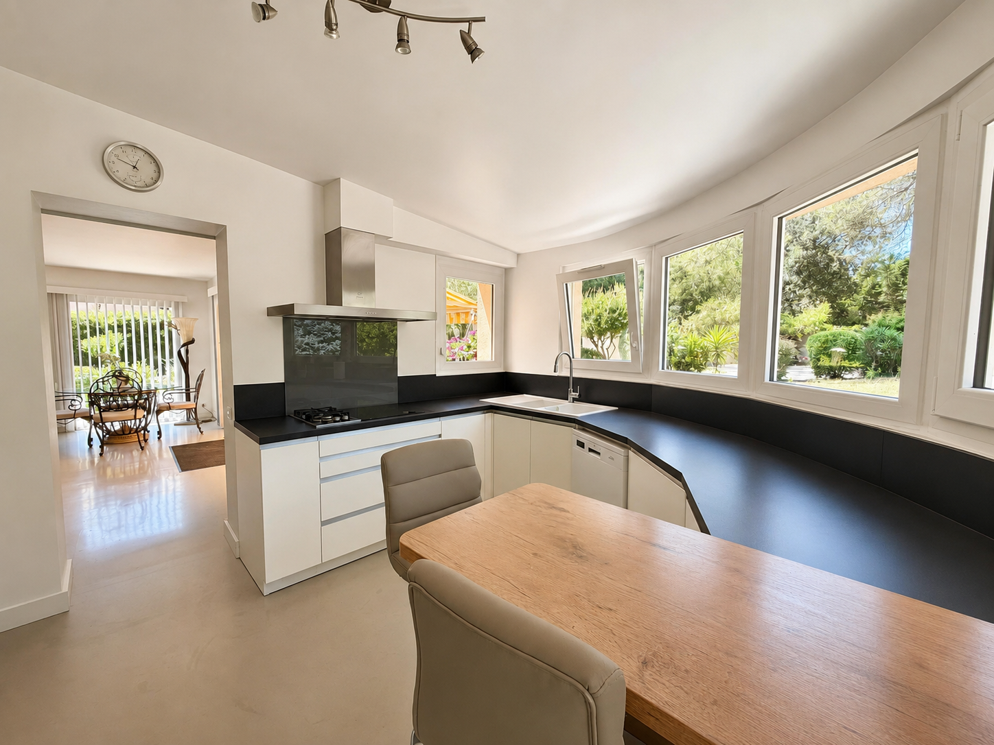 Propriété en France à vendre à Mougins, Alpes-Maritimes - €880 000 - photo 