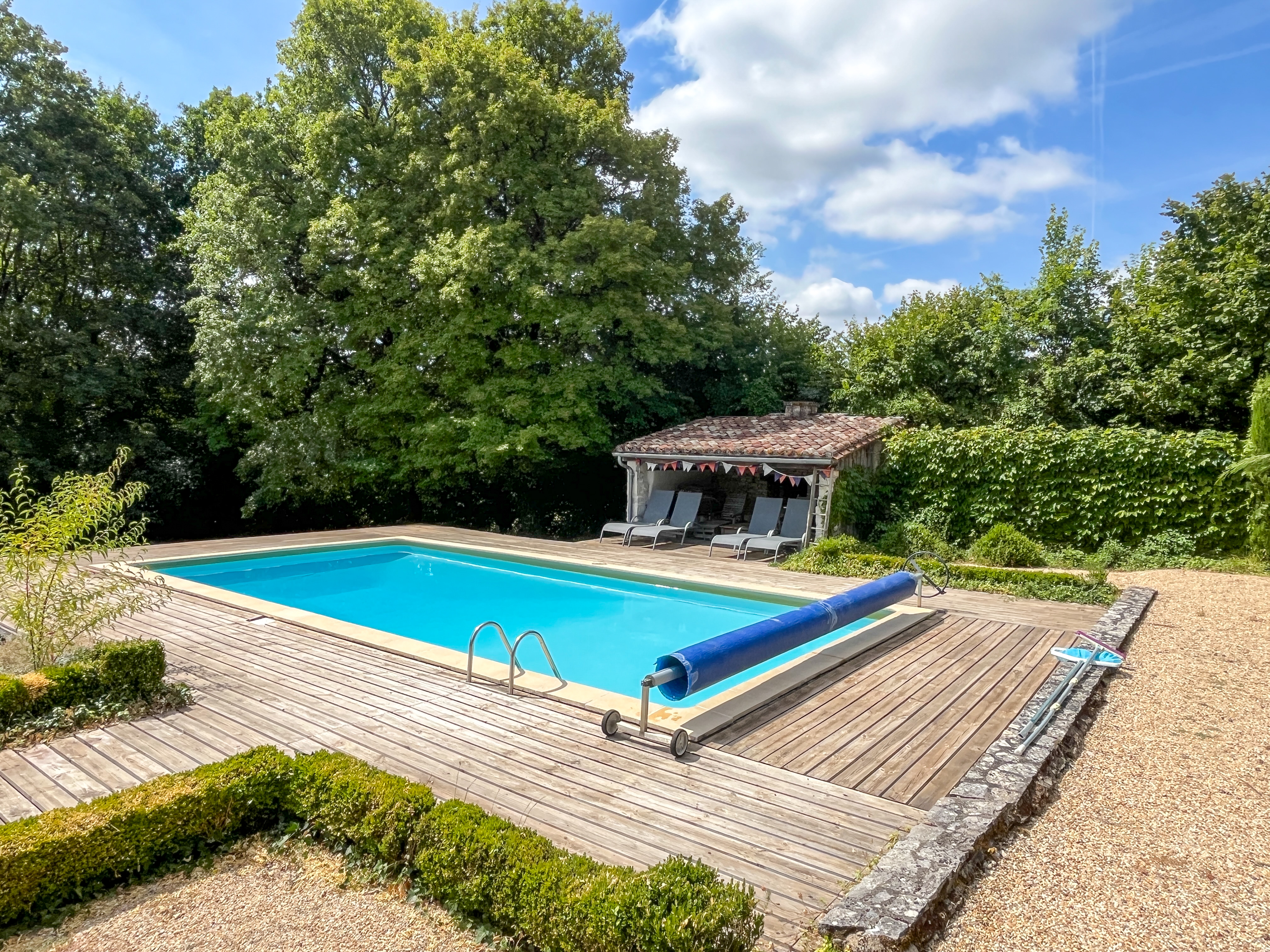 Propriété en France à vendre à Verteillac, Dordogne - €599 000 - photo 