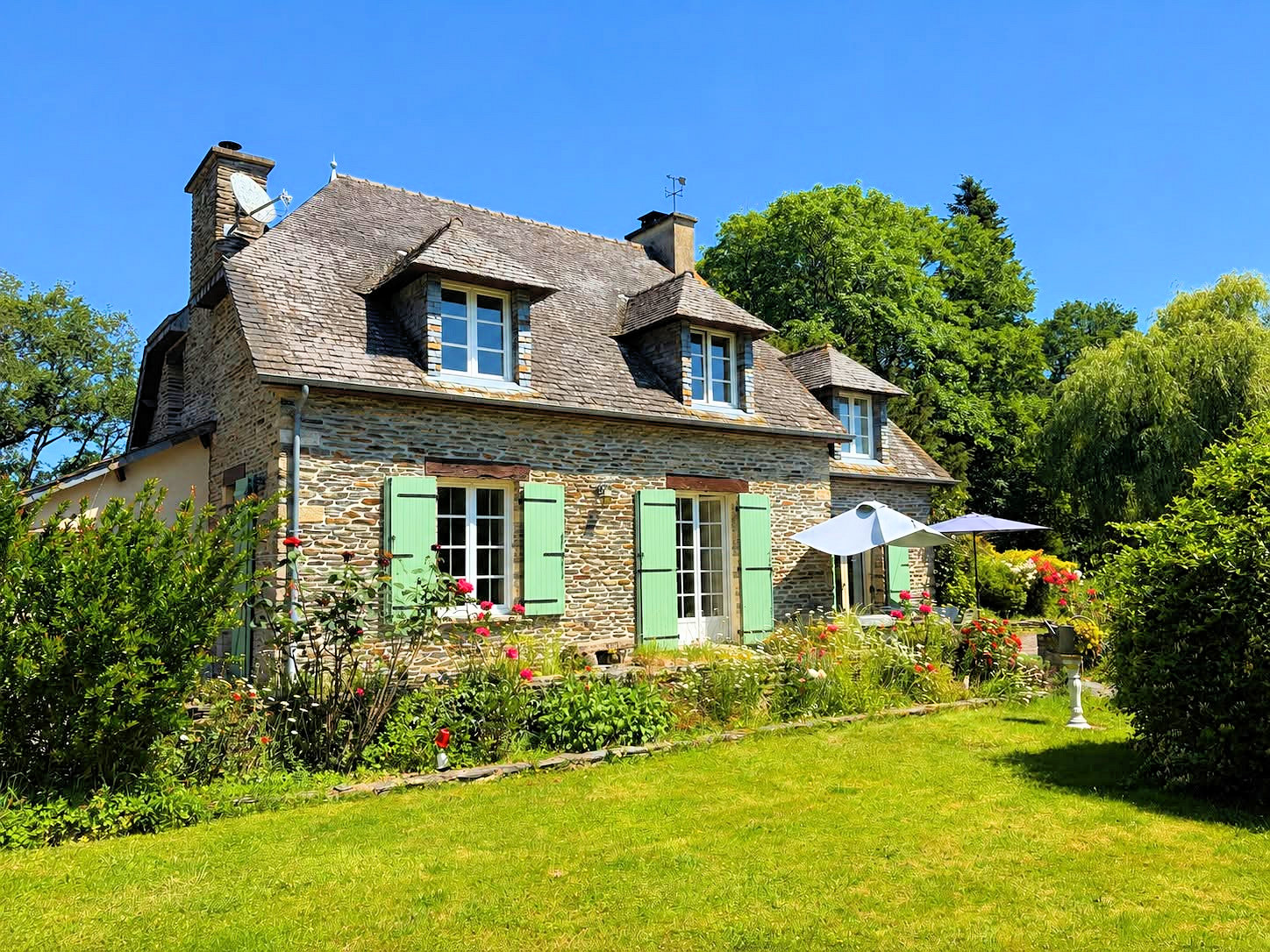 French property for sale in Ploërmel, Morbihan - €685,000 - photo 