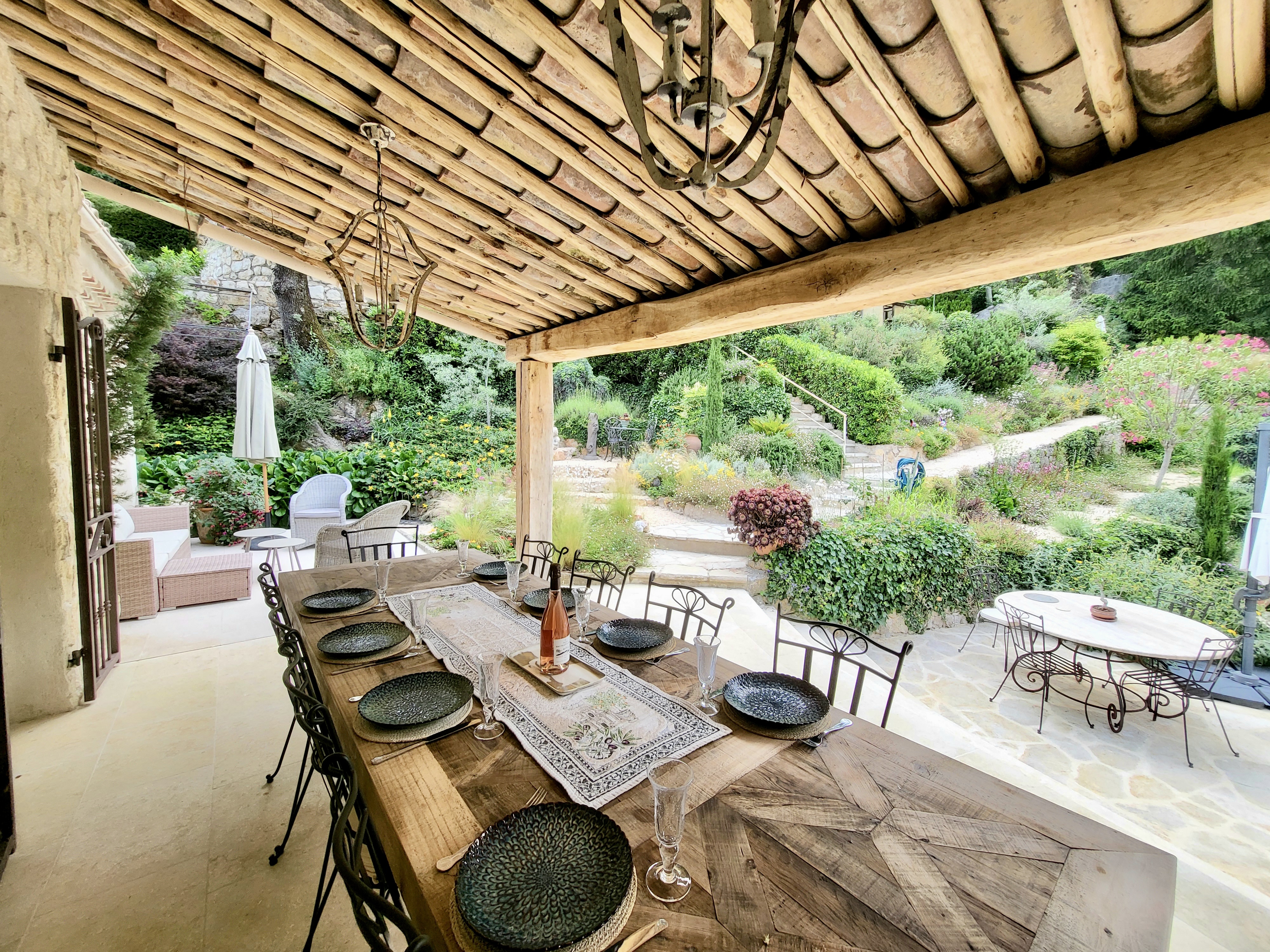 French property for sale in Vence, Alpes-Maritimes - €1,995,000 - photo 