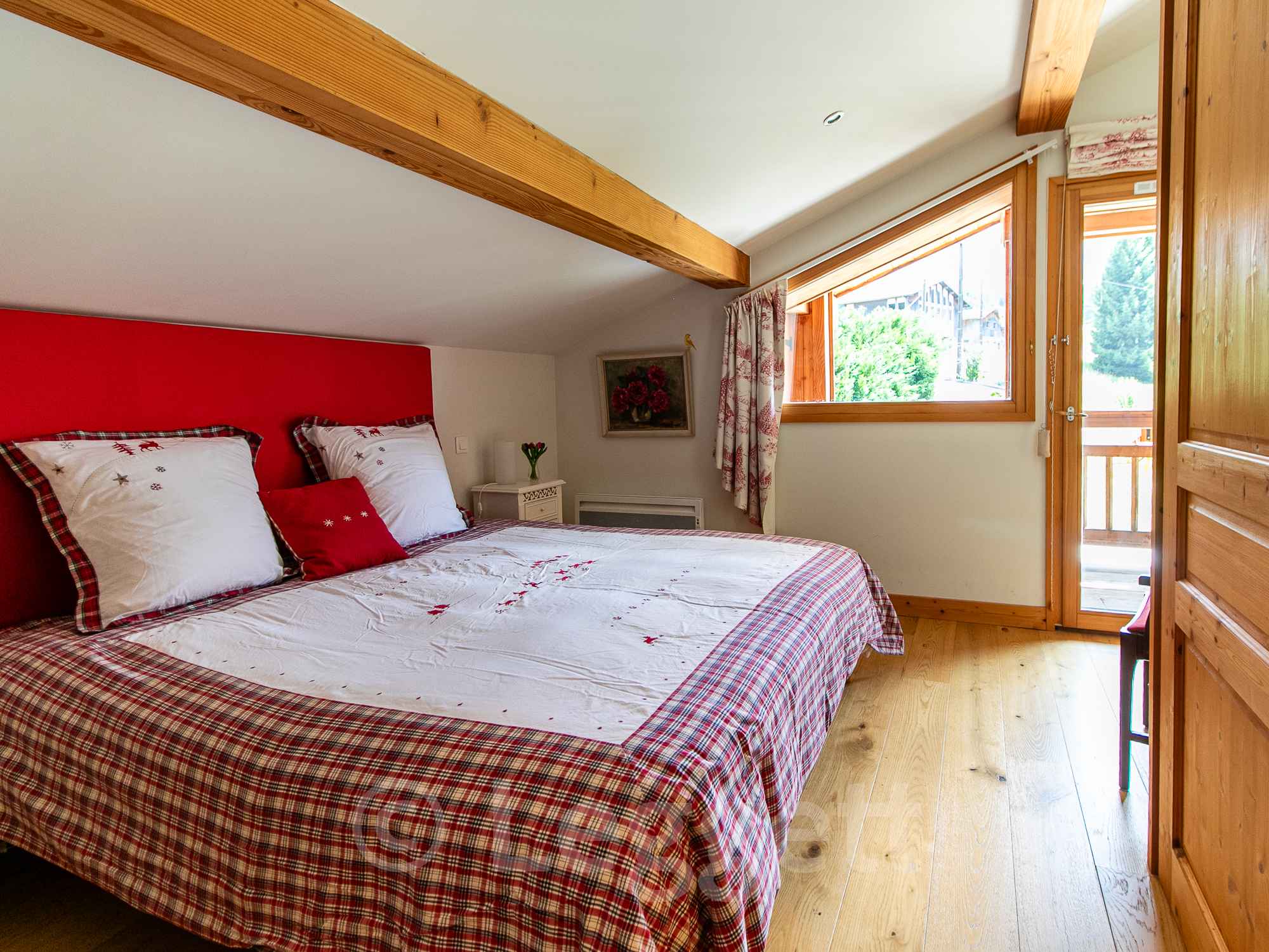 French property for sale in Sixt-Fer-à-Cheval, Haute-Savoie - €997,500 - photo 