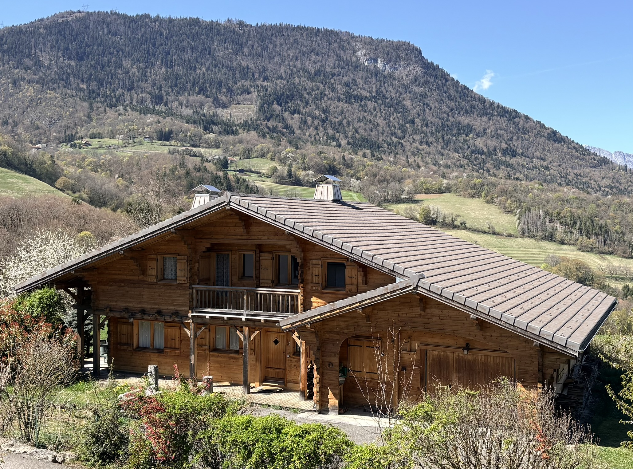 Propriété en France à vendre à Faverges-Seythenex, Haute-Savoie - €795 000 - photo 