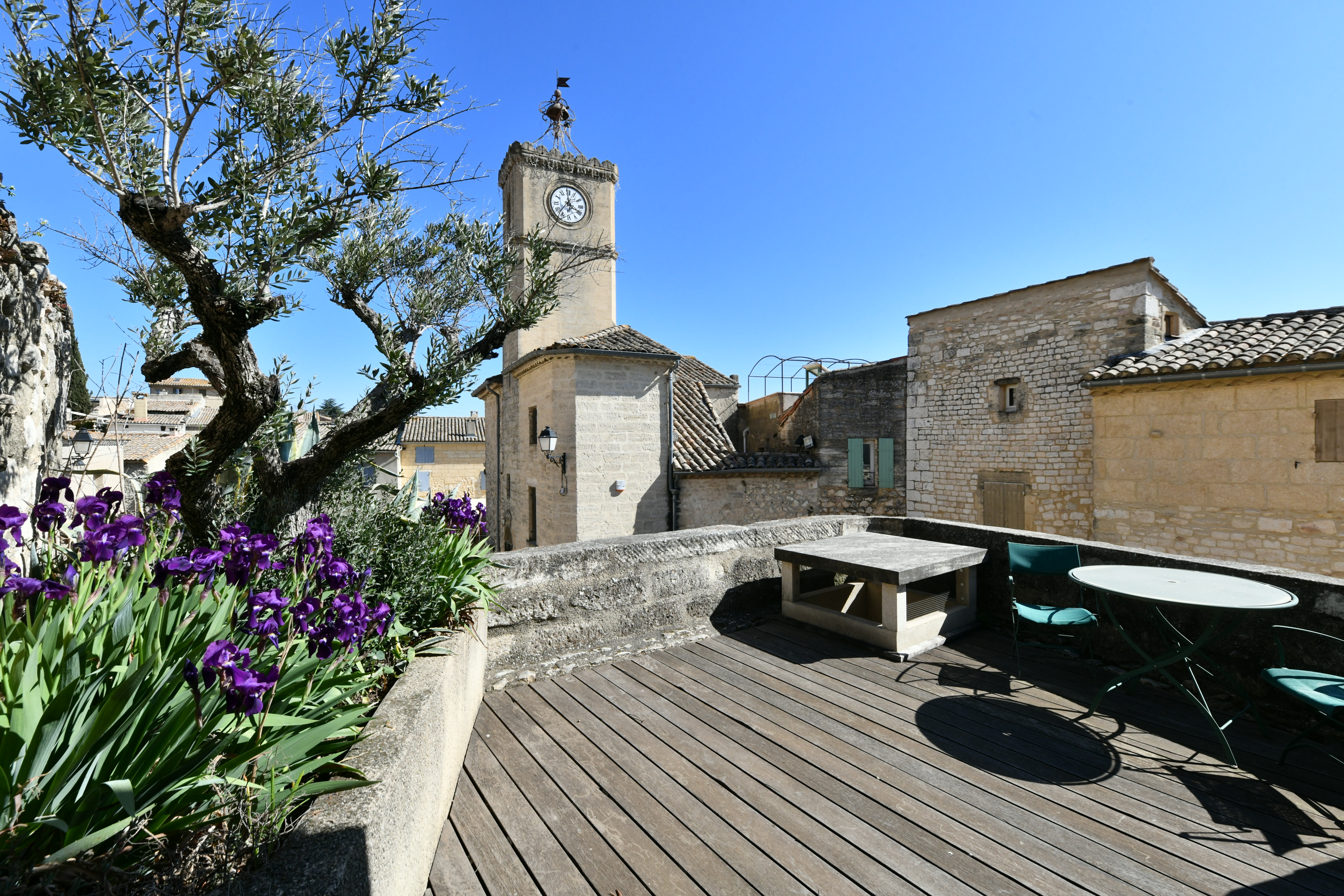French property for sale in Saint-Maximin, Gard - €2,500,000 - photo 