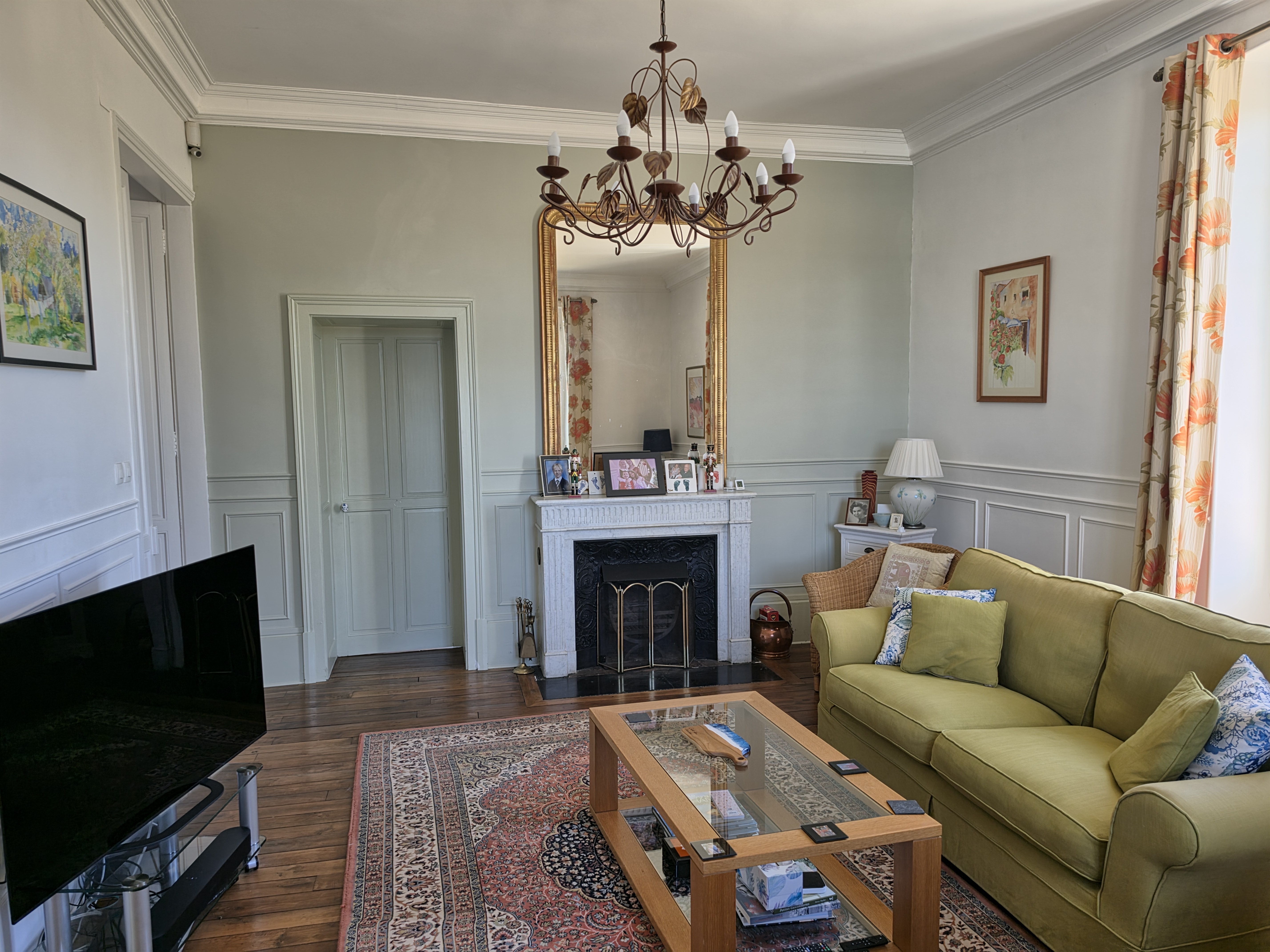 Propriété en France à vendre à Flogny-la-Chapelle, Yonne - €749 999 - photo 
