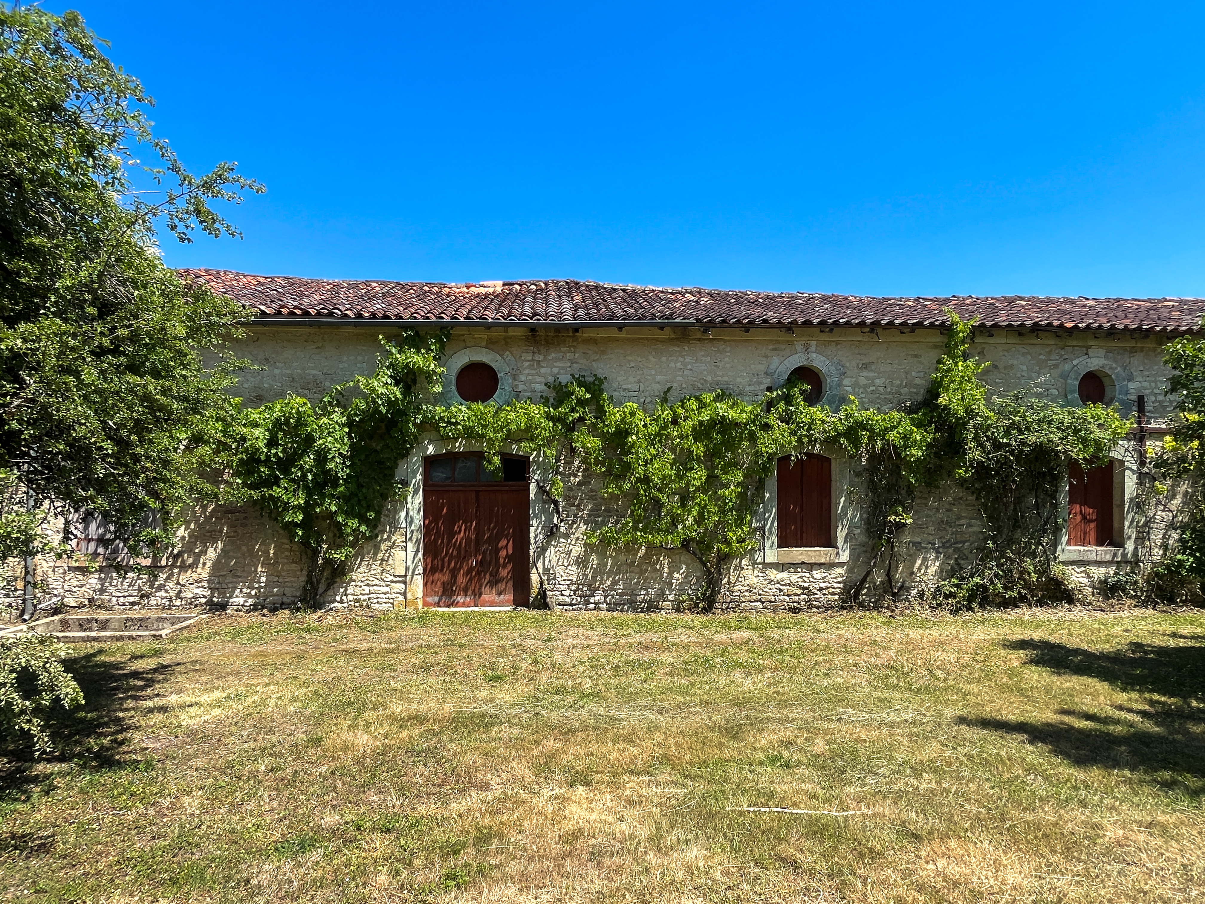 French property for sale in Oradour, Charente - €1,170,000 - photo 