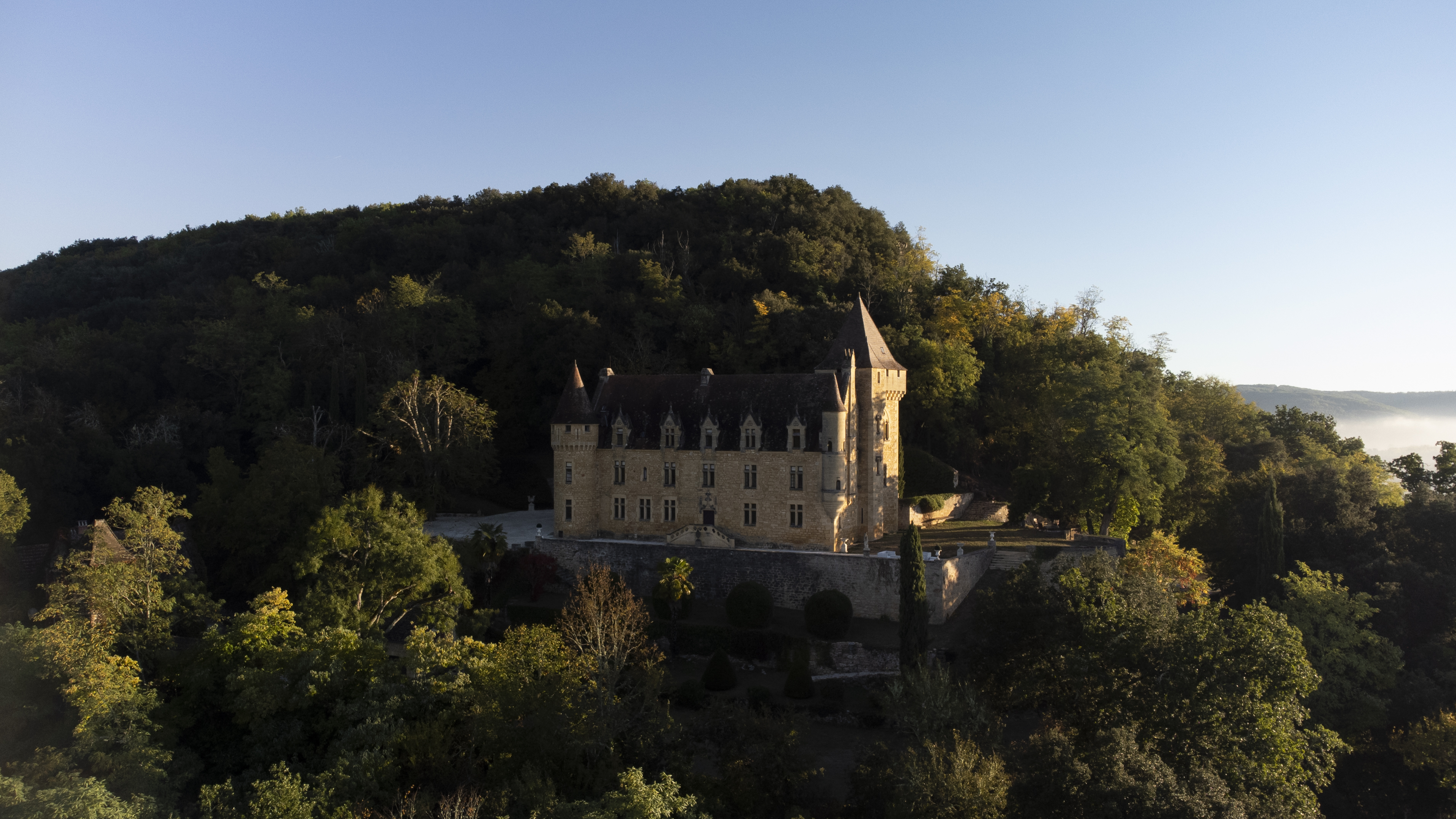 Propriété en France à vendre à Carlux, Dordogne - €4 500 000 - photo 
