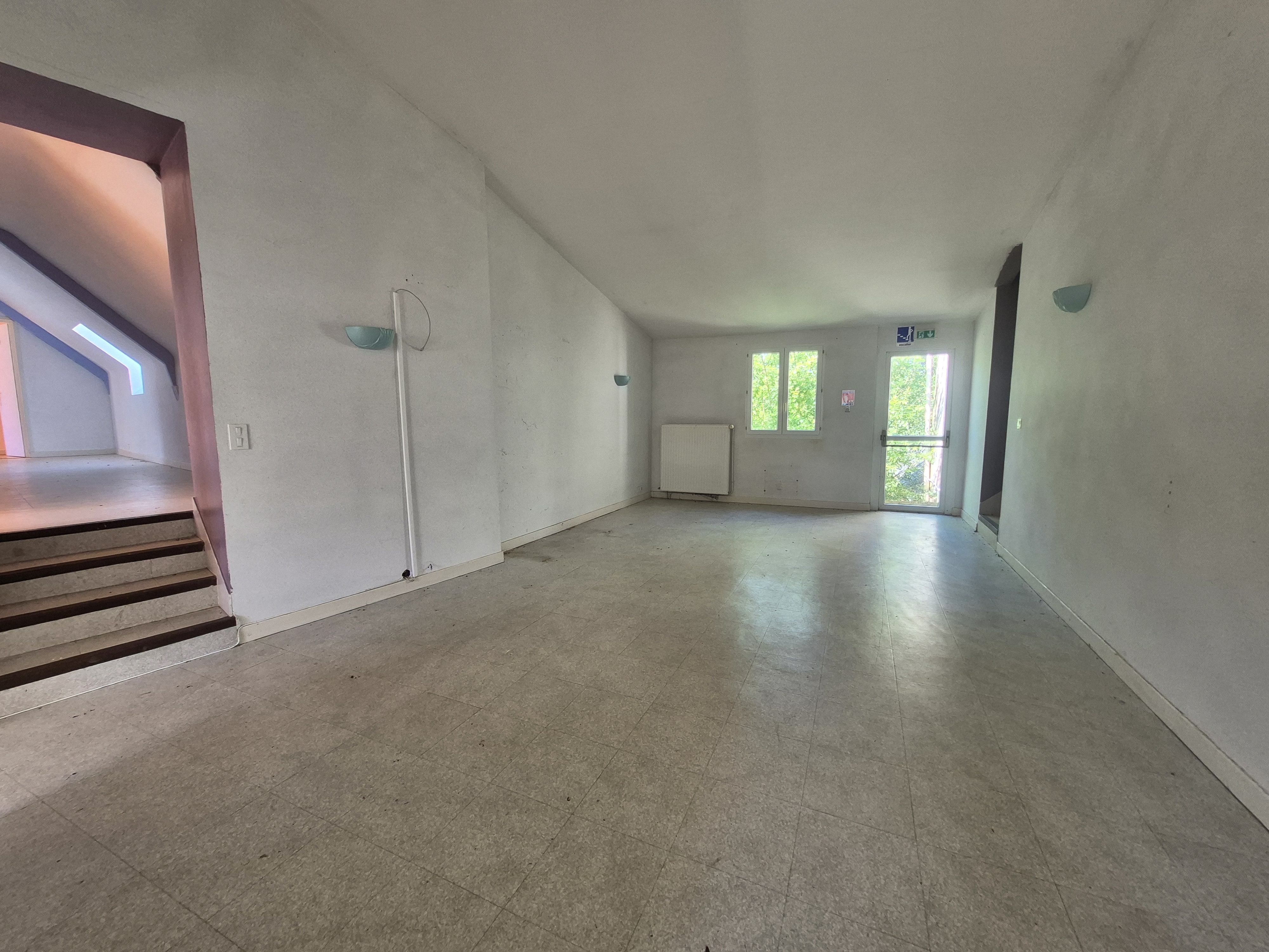 Propriété en France à vendre à Glomel, Côtes-d'Armor - €662 500 - photo 