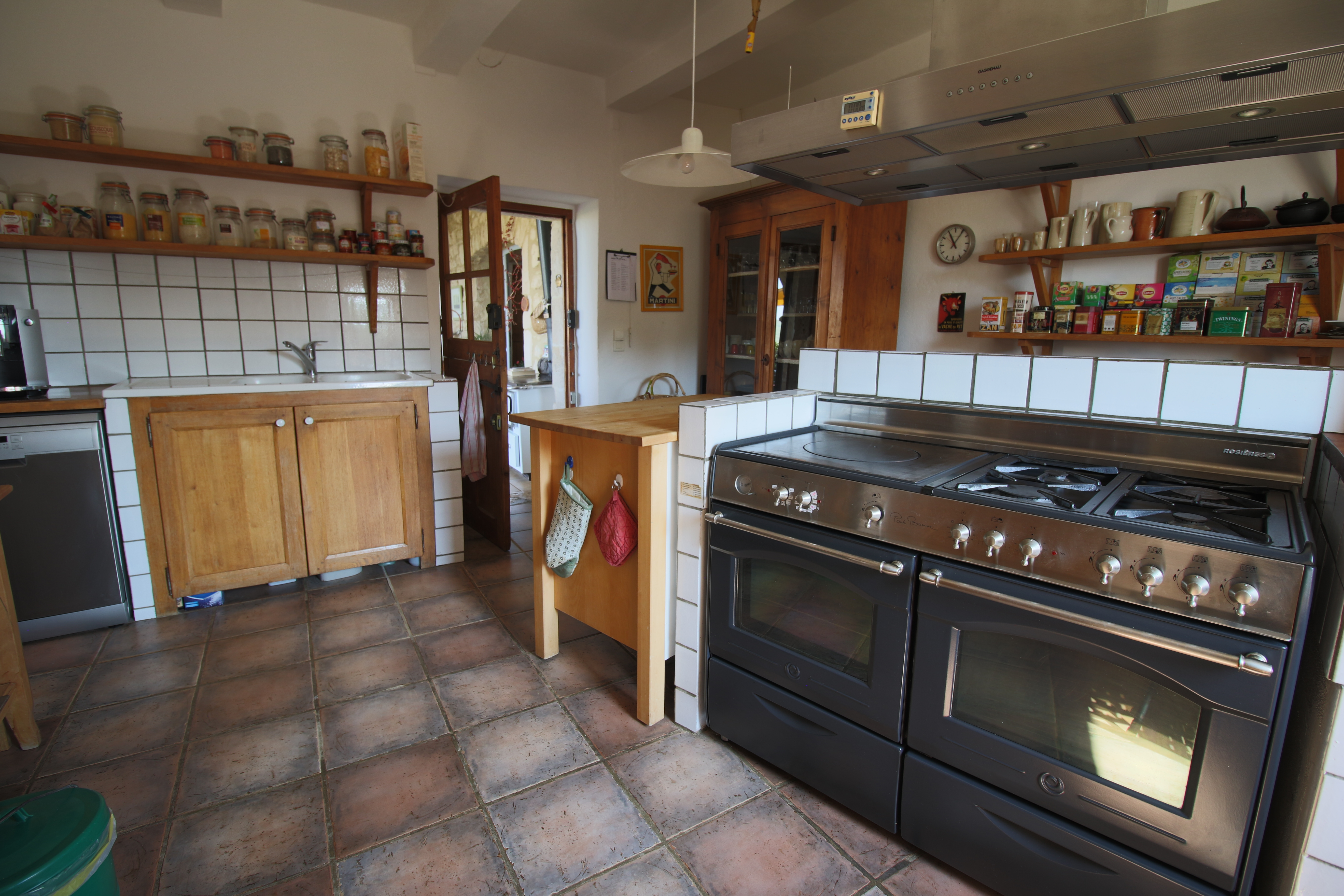 Propriété en France à vendre à Vallon-Pont-d'Arc, Ardèche - €888 000 - photo 