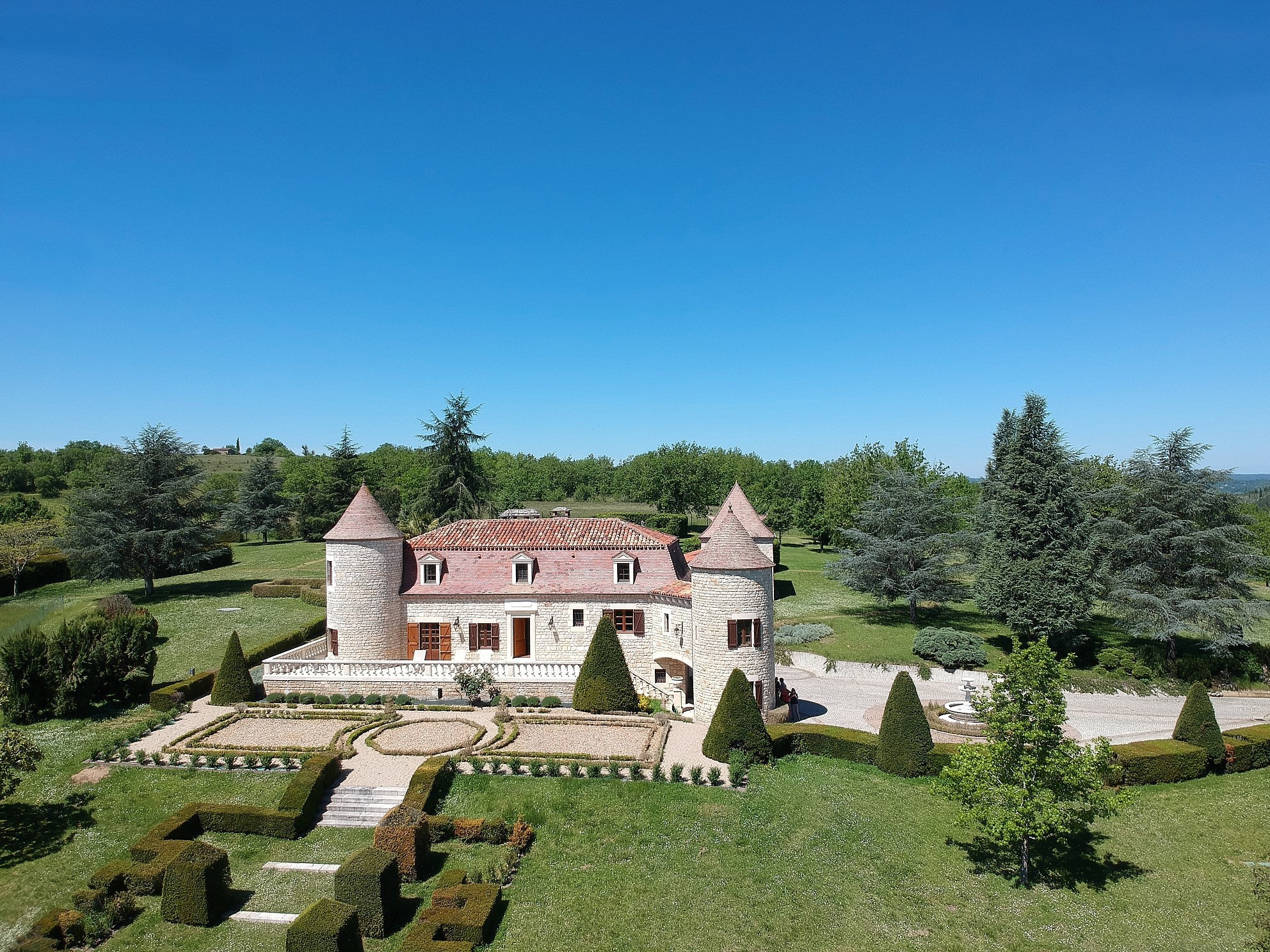 French property for sale in Saint-Vincent-Rive-d'Olt, Lot - €1,365,000 - photo 