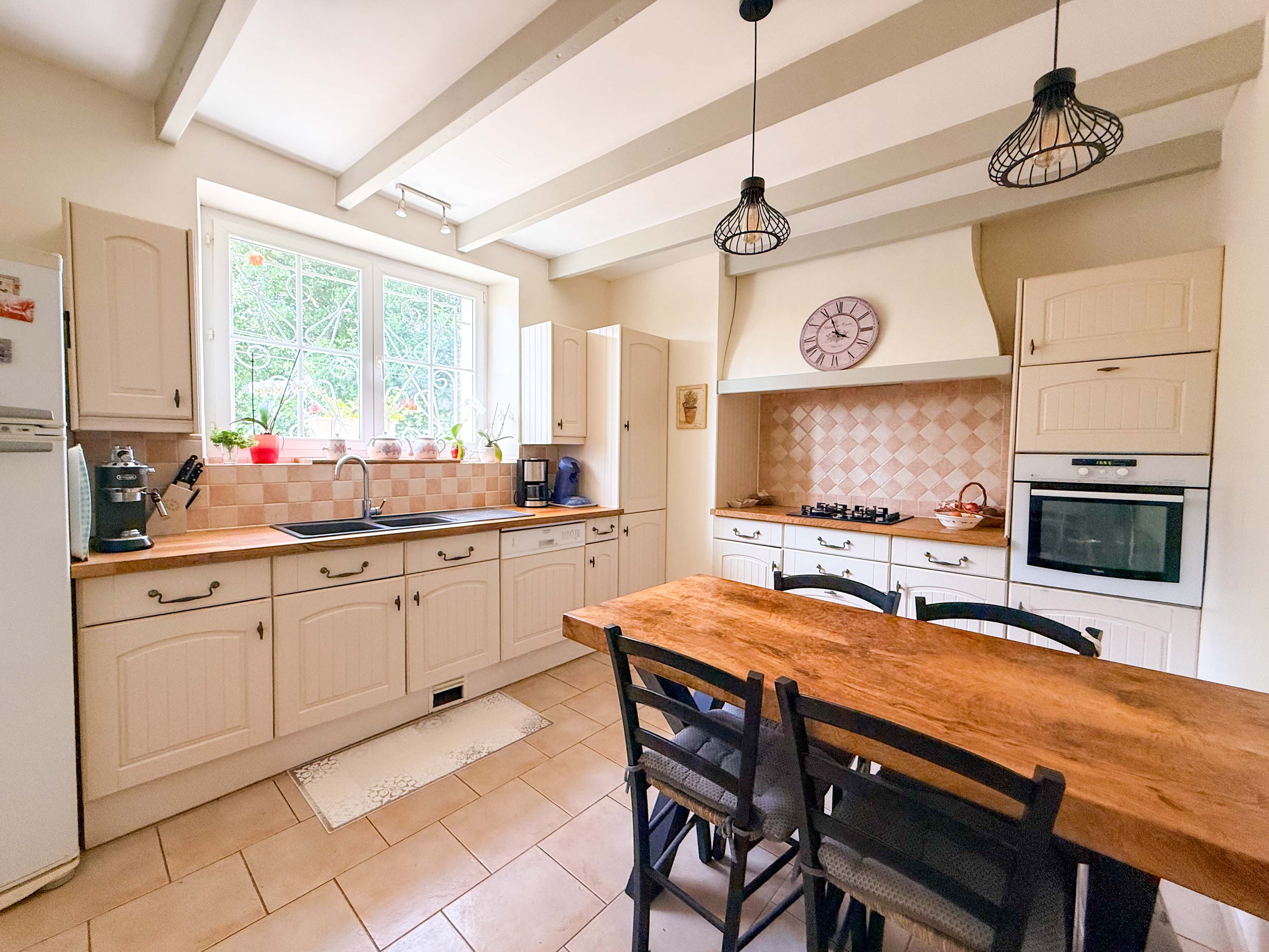 French property for sale in Saint-Hilaire-de-Villefranche, Charente-Maritime - €795,000 - photo 