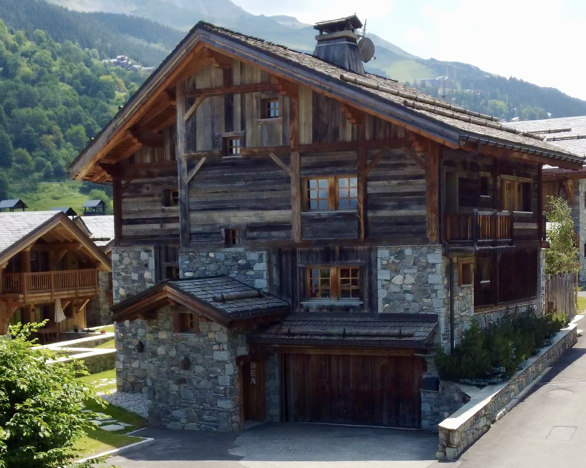 French property for sale in MERIBEL LES ALLUES, Savoie - €4,053,000 - photo 