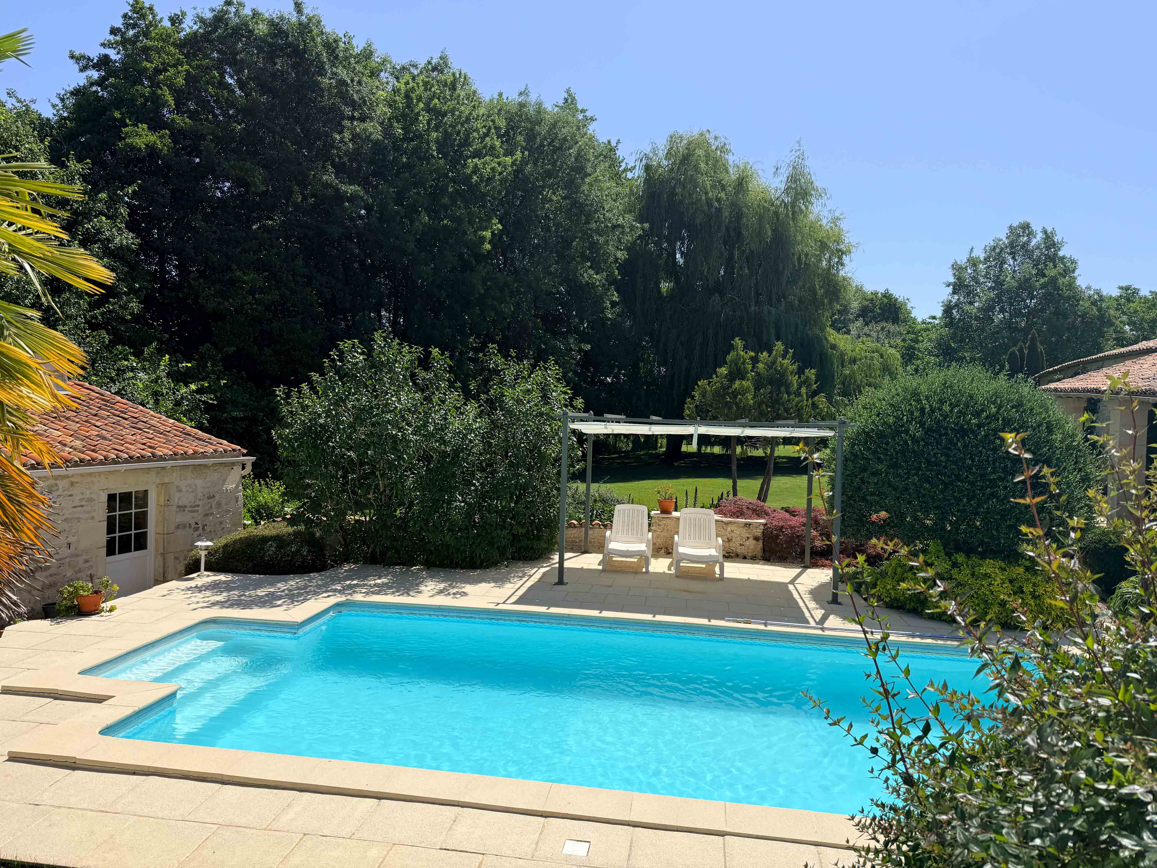 French property for sale in Saint-Hilaire-de-Villefranche, Charente-Maritime - €795,000 - photo 