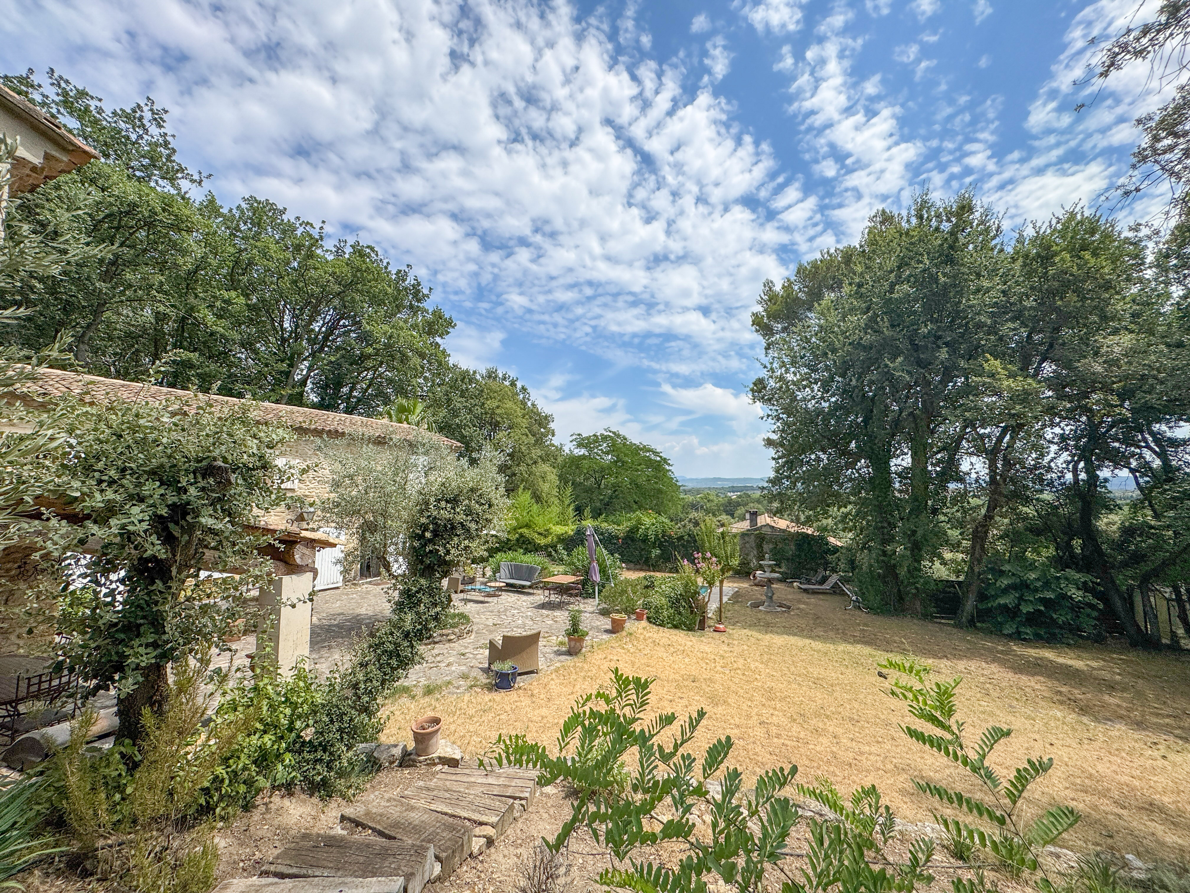 Propriété en France à vendre à Grillon, Vaucluse - €580 000 - photo 