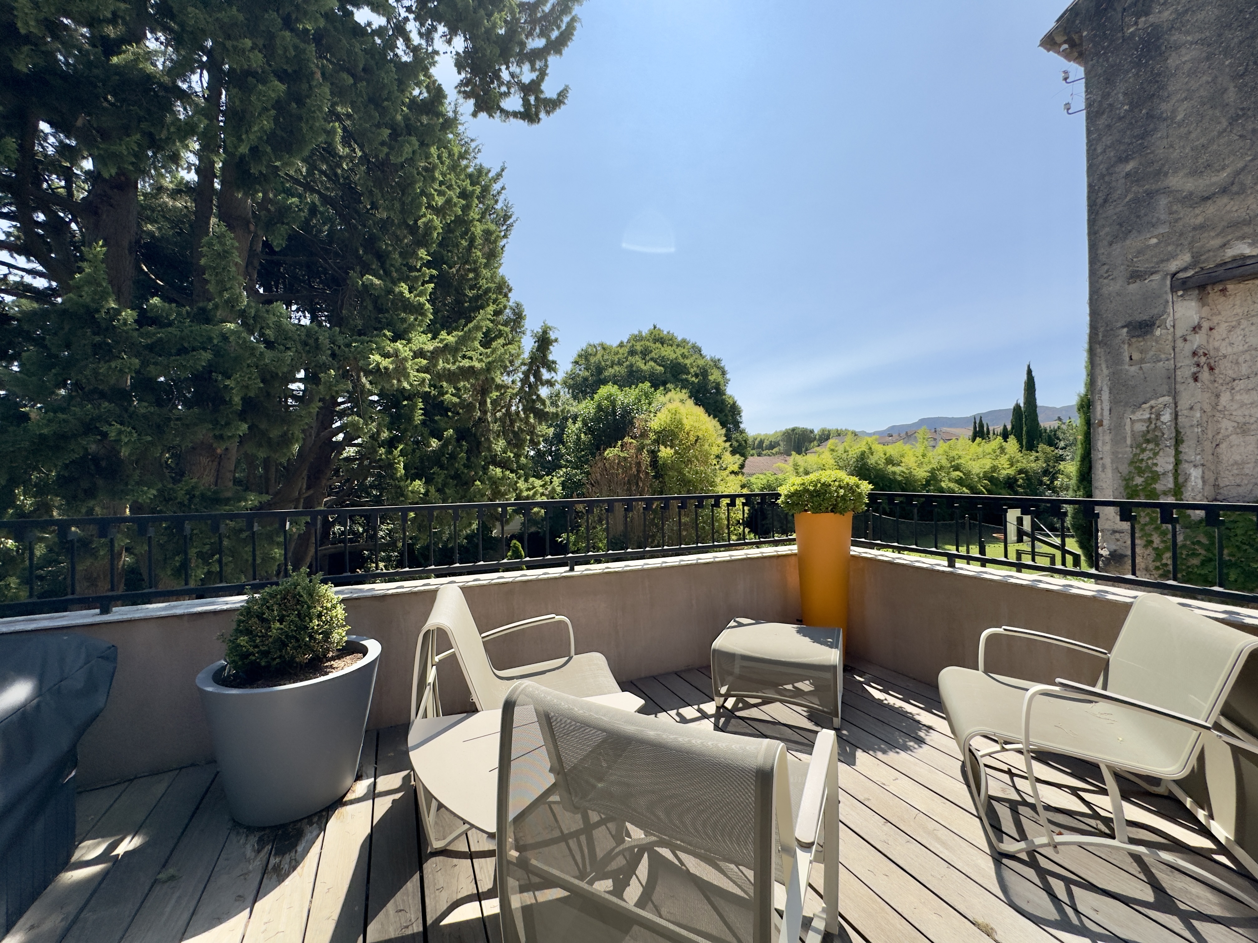 Propriété en France à vendre à Saint-Rémy-de-Provence, Bouches-du-Rhône - €895 000 - photo 