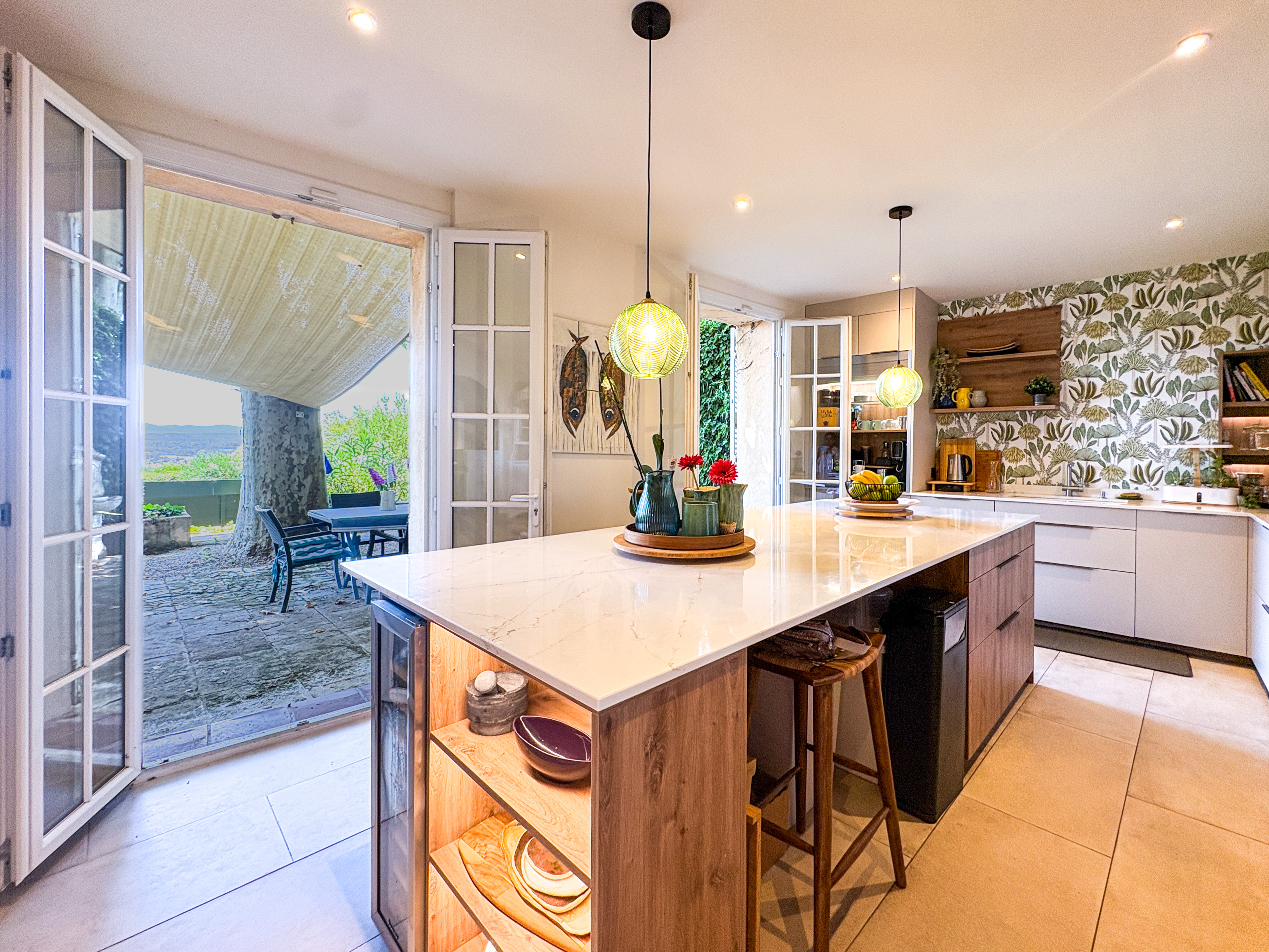 French property for sale in Aix-en-Provence, Bouches-du-Rhône - €1,196,000 - photo 