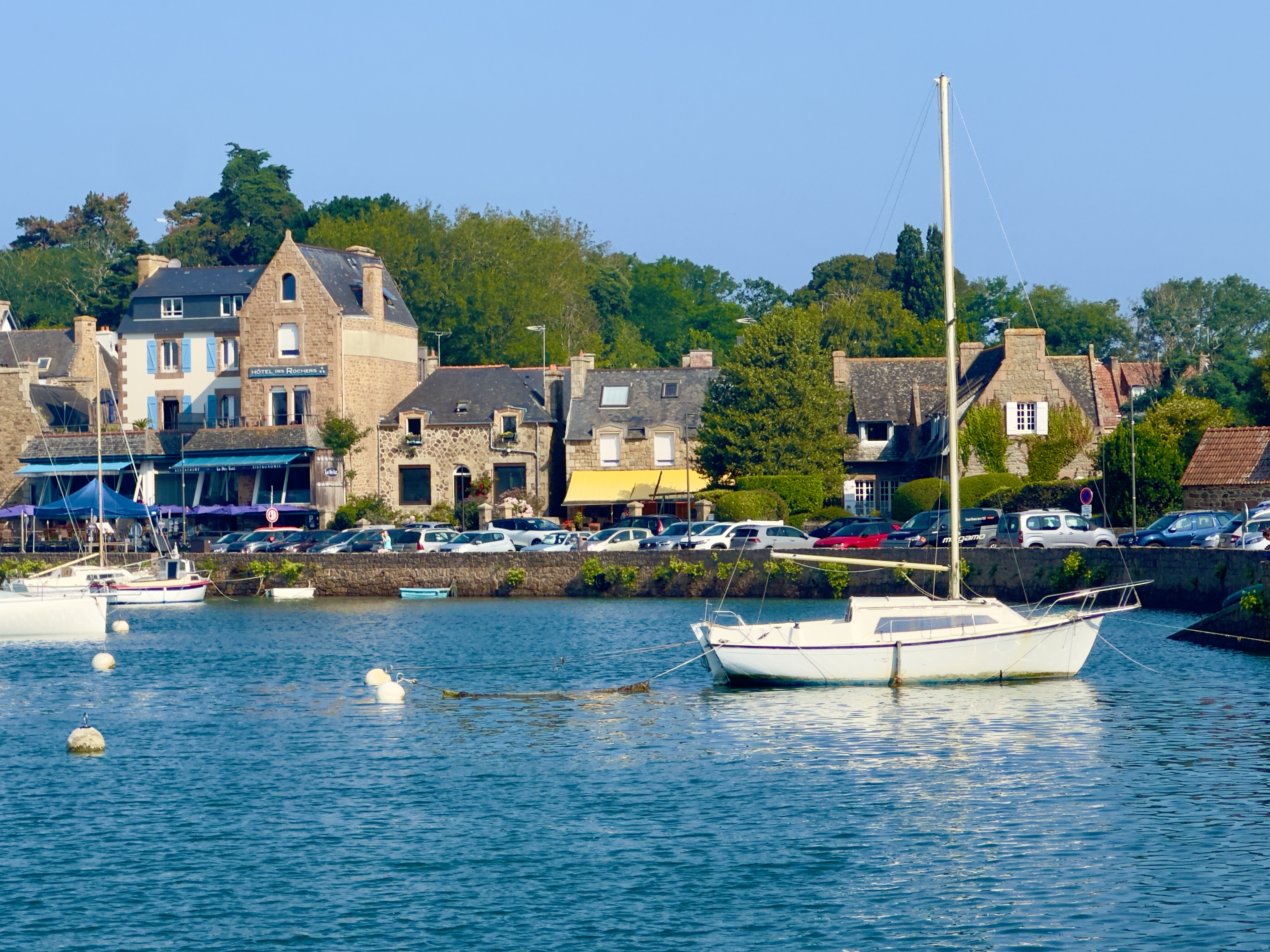 French property for sale in Perros-Guirec, Côtes-d'Armor - €696,800 - photo 