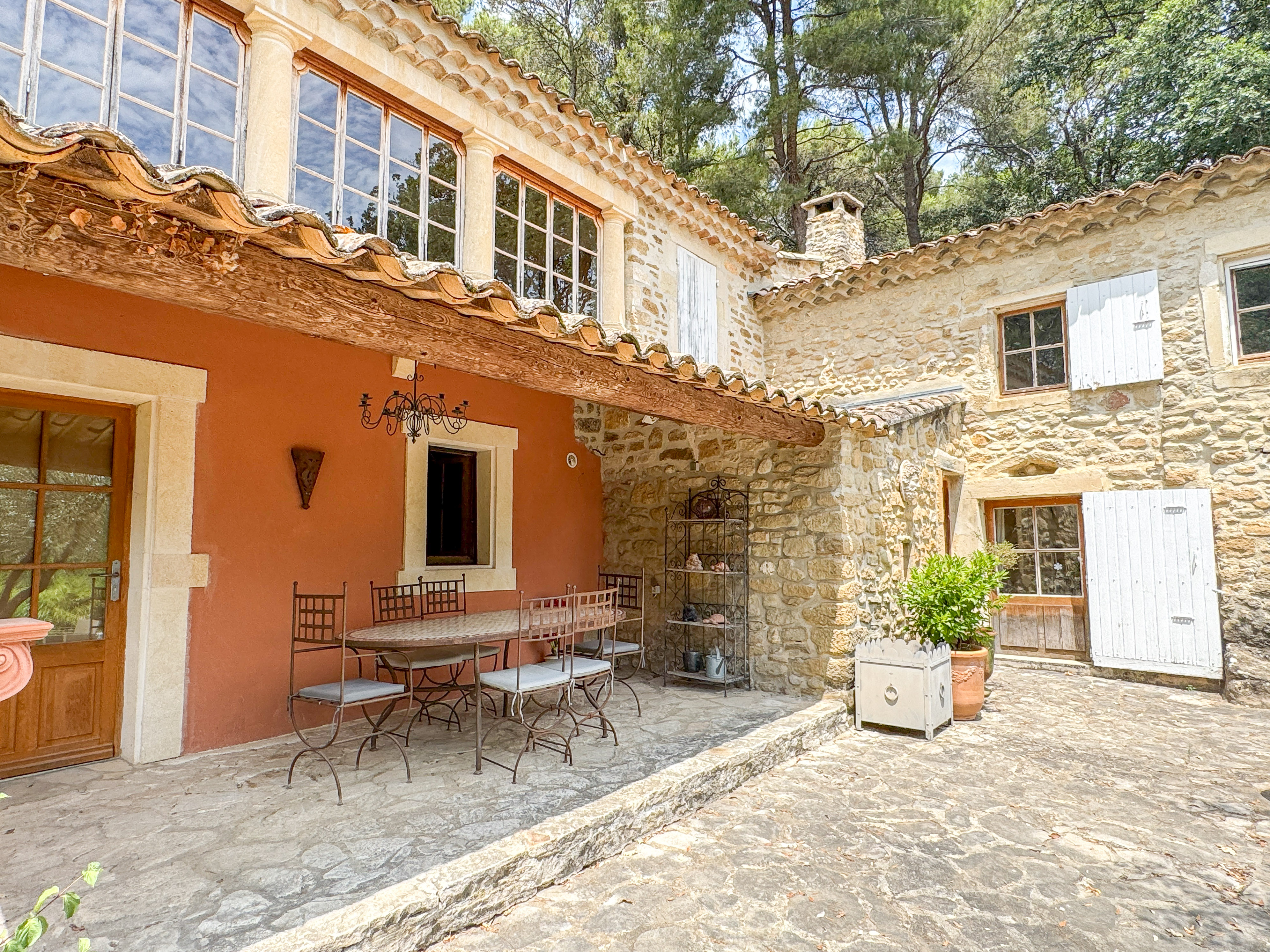 Propriété en France à vendre à Grillon, Vaucluse - €580 000 - photo 