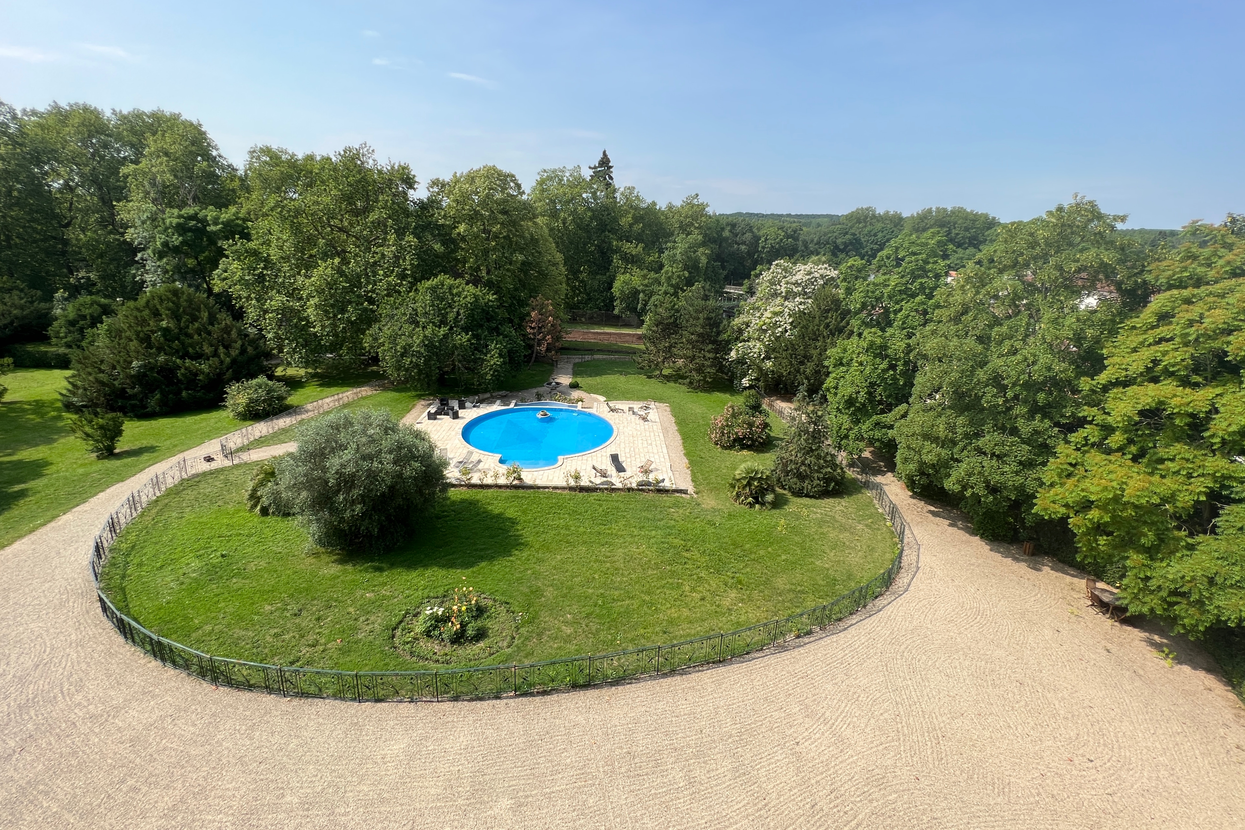 French property for sale in Jarnac, Charente - €3,286,000 - photo 