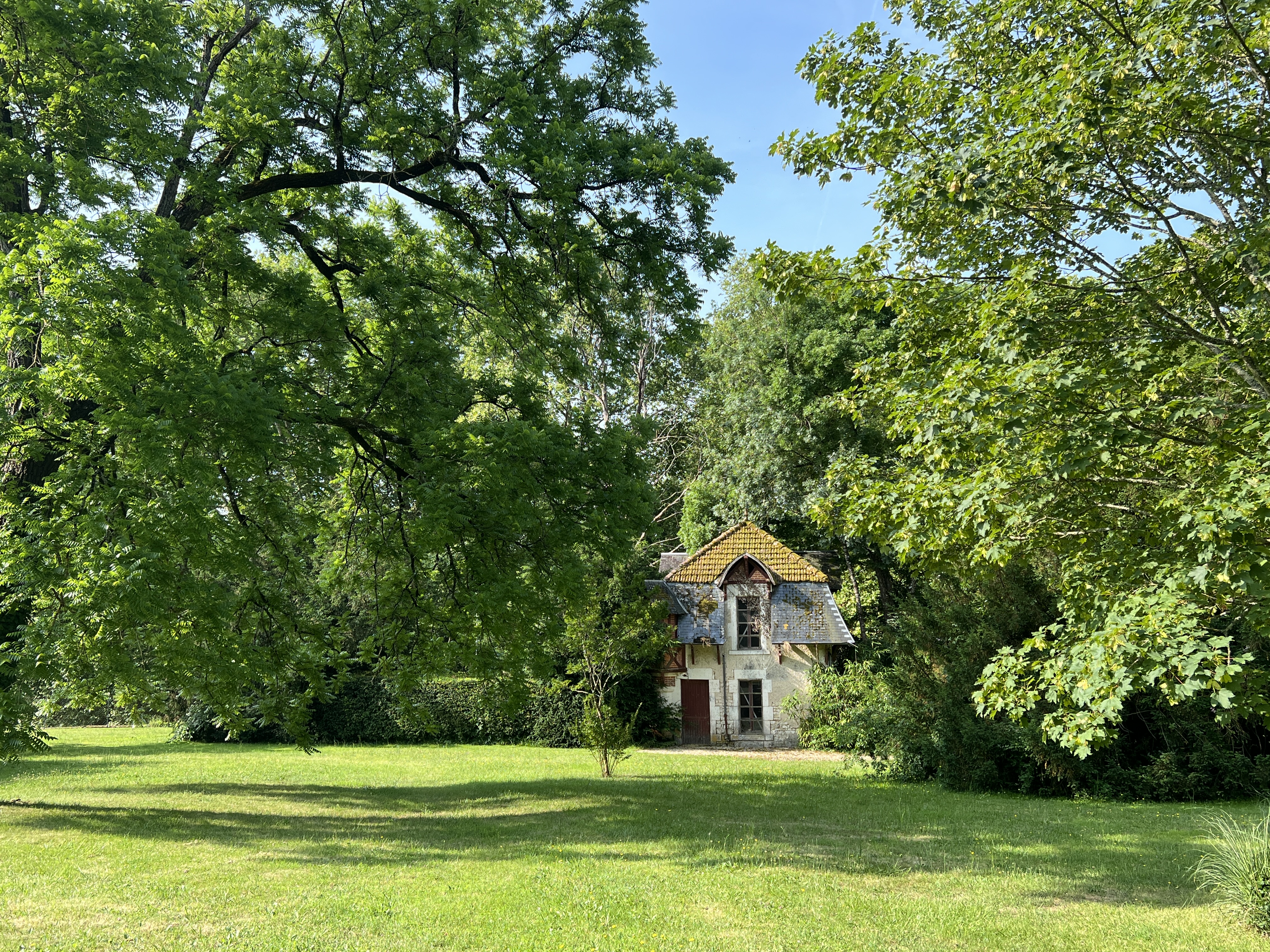 French property for sale in Jarnac, Charente - €3,286,000 - photo 