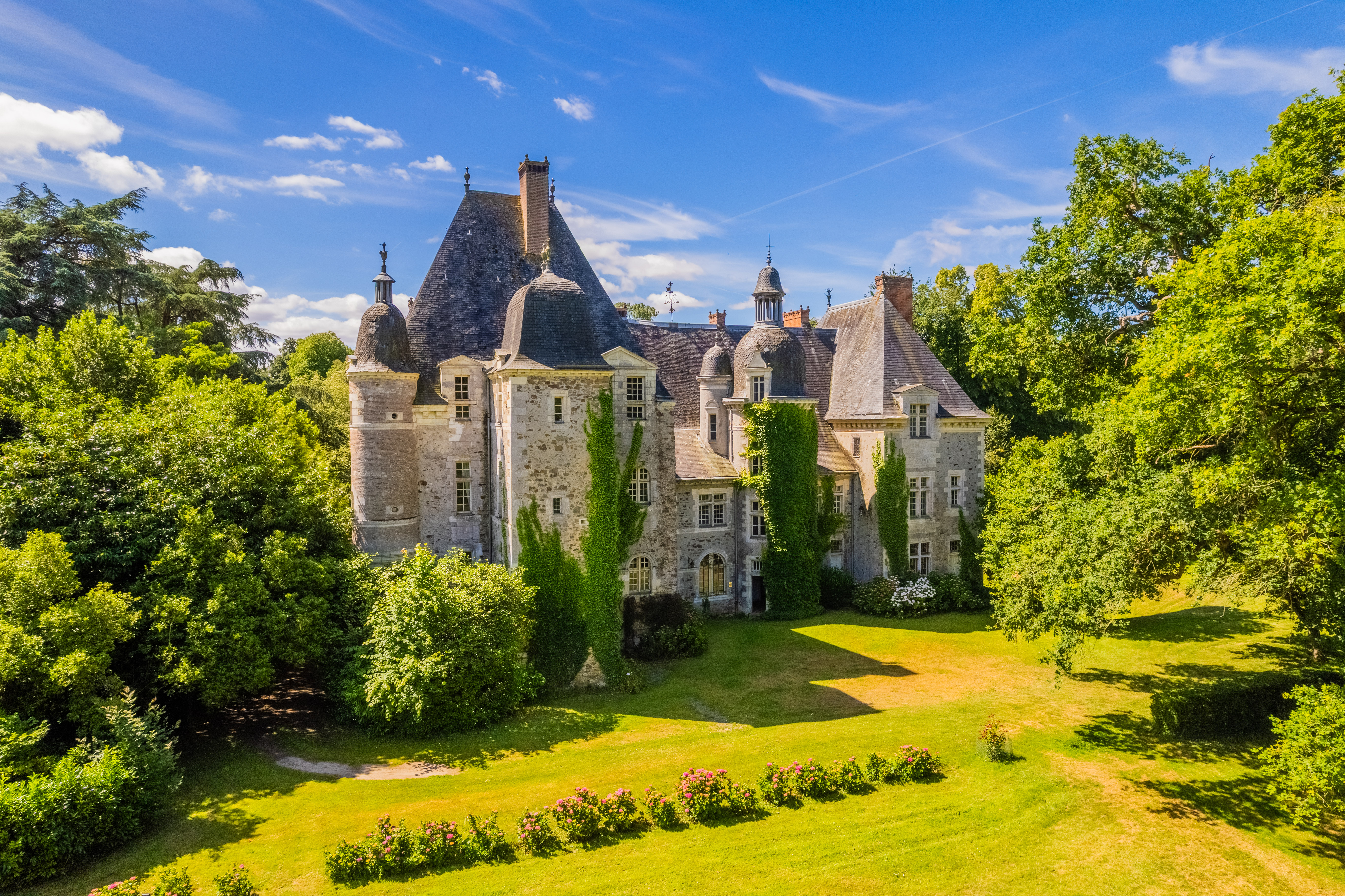 Propriété en France à vendre à Chazé-sur-Argos, Maine-et-Loire - €2 880 000 - photo 