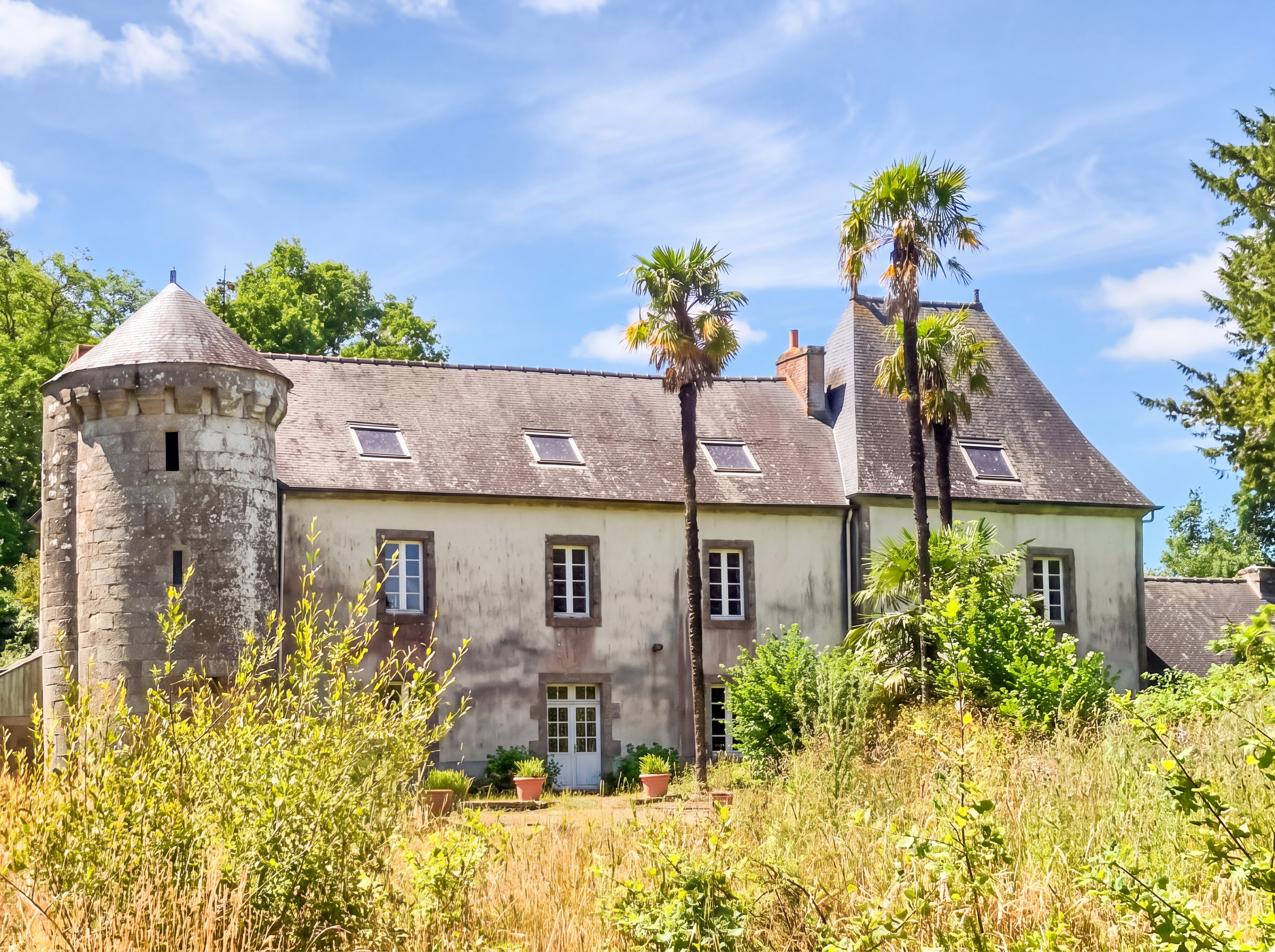 French property for sale in Glomel, Côtes-d'Armor - €662,500 - photo 