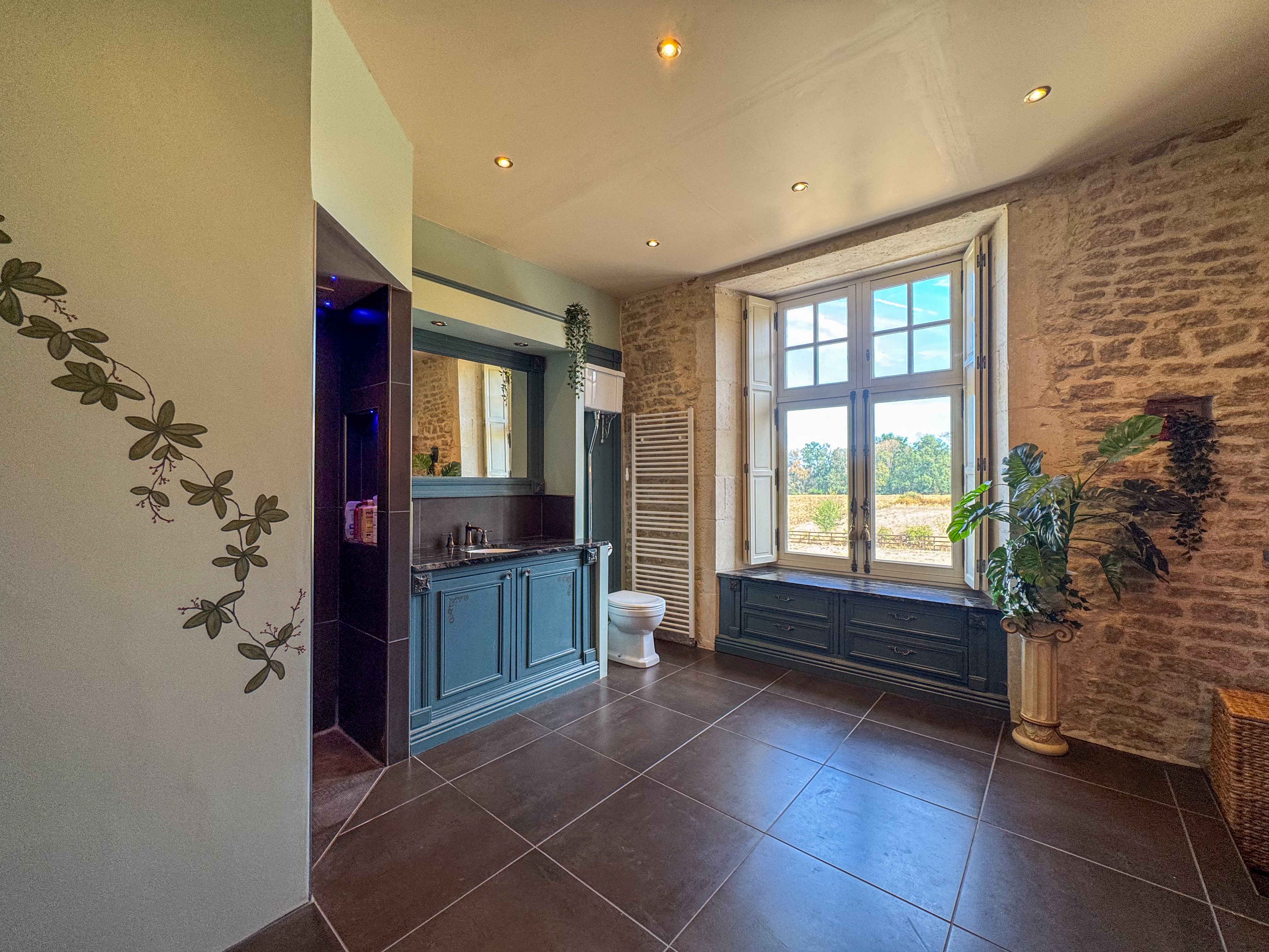 French property for sale in Saint-Hilaire-des-Loges, Vendée - €689,000 - photo 