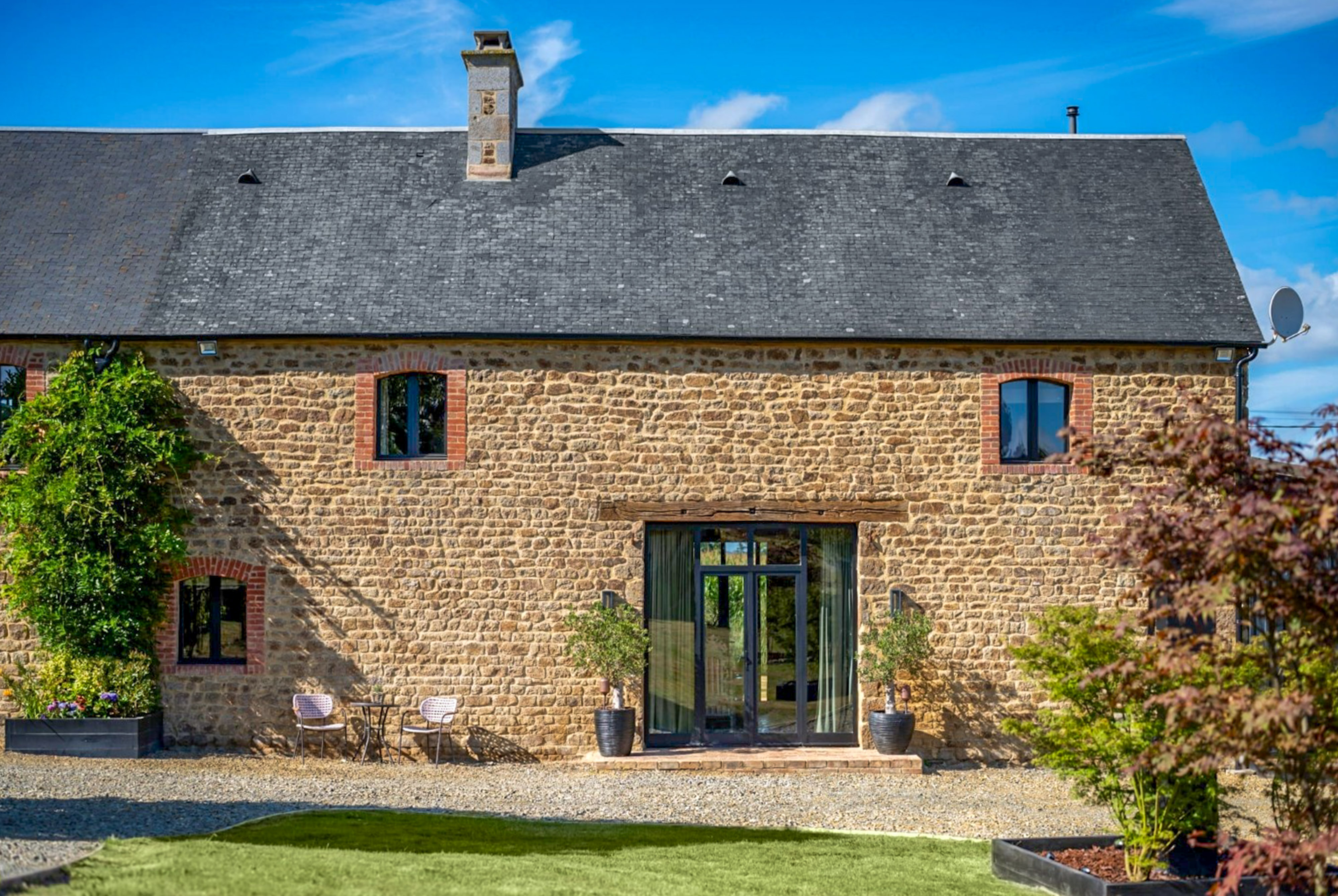 Propriété en France à vendre à Mortain-Bocage, Manche - €725 000 - photo 
