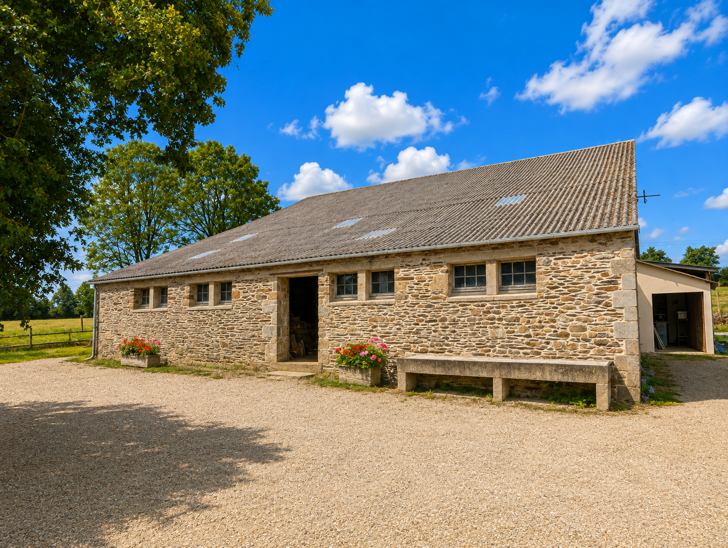 Propriété en France à vendre à Brasparts, Finistère - €678 400 - photo 