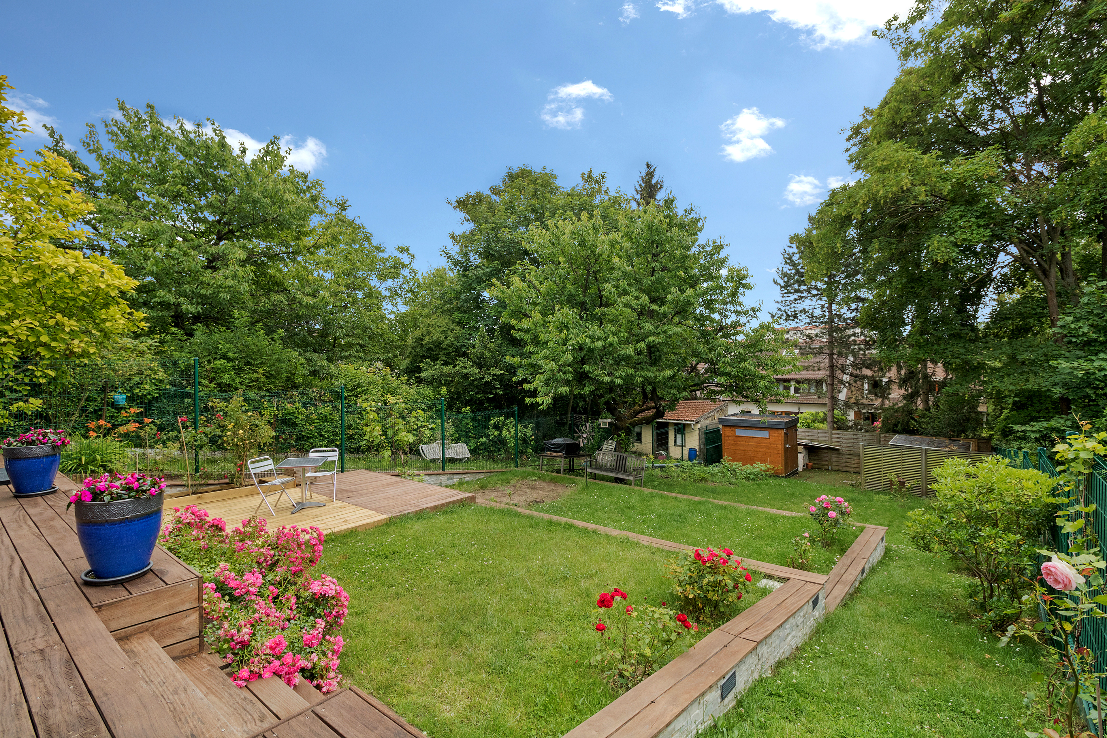 French property for sale in Chatou, Yvelines - €1,850,000 - photo 
