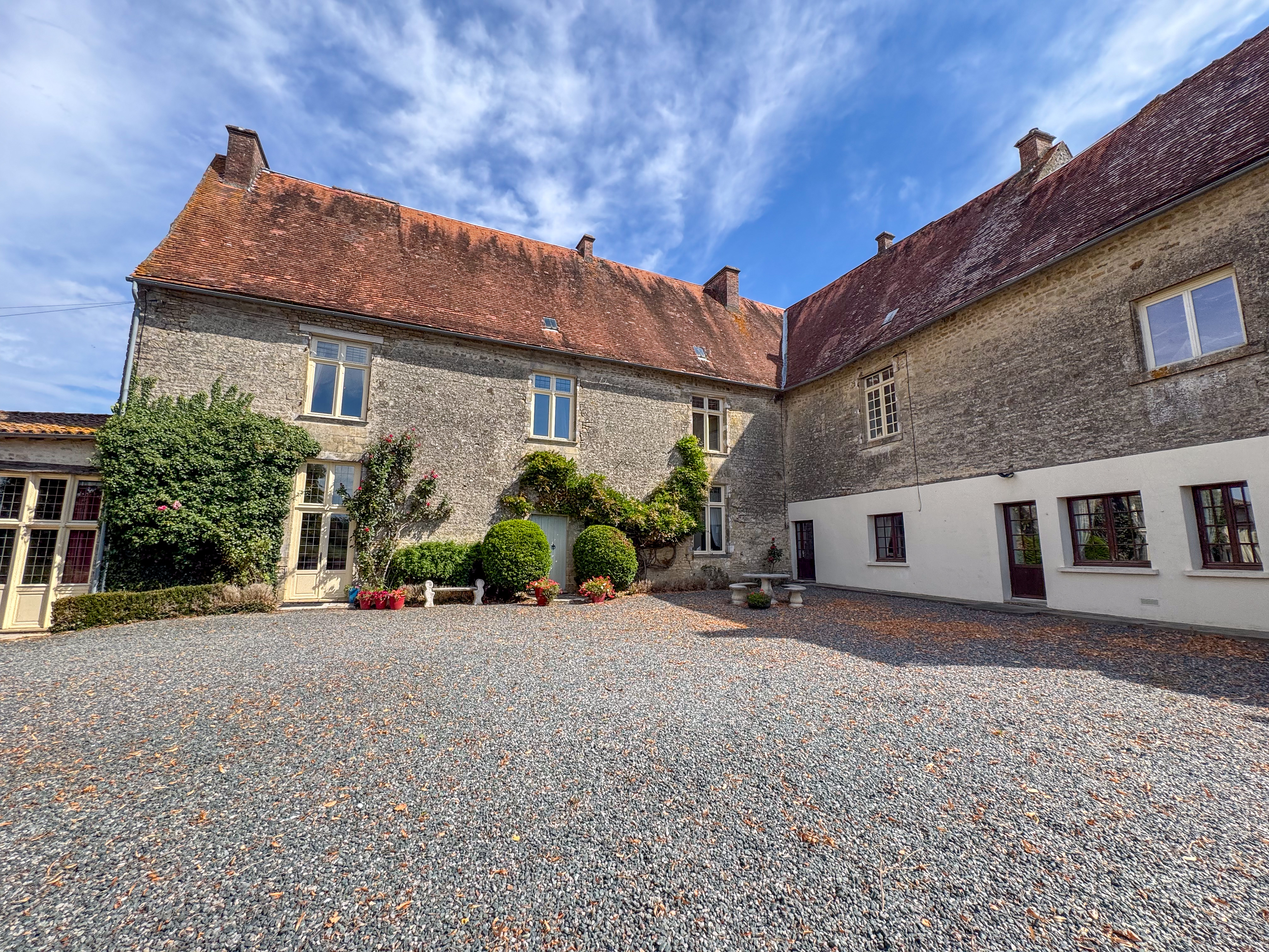 French property for sale in Saint-Hilaire-des-Loges, Vendée - €689,000 - photo 