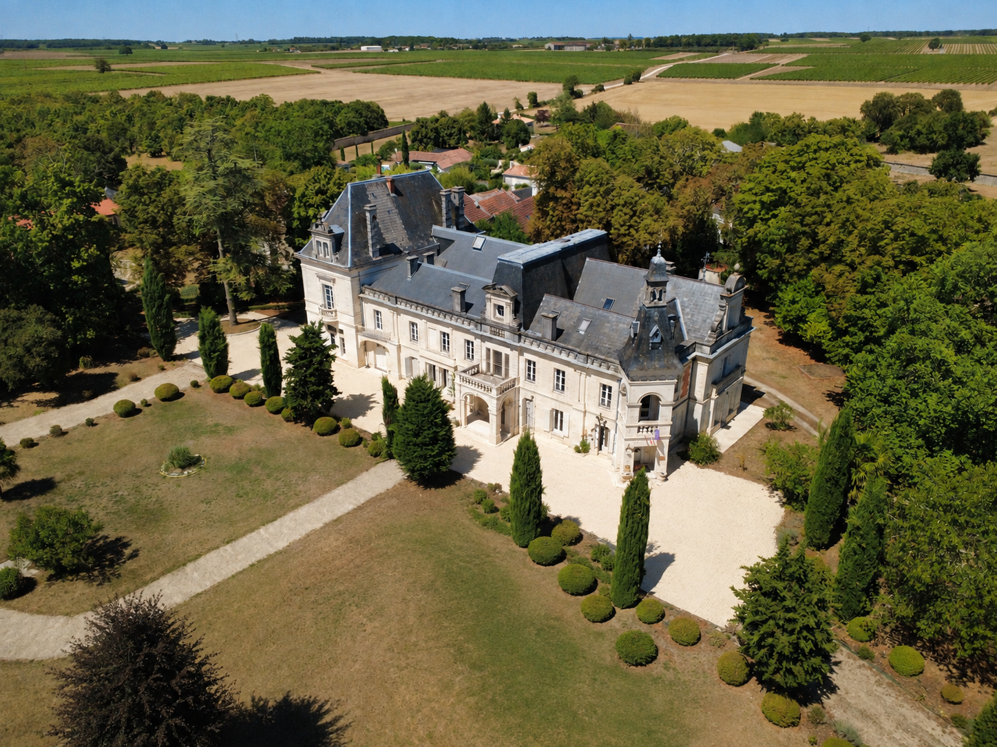 French property for sale in Foussignac, Charente - €1,961,000 - photo 