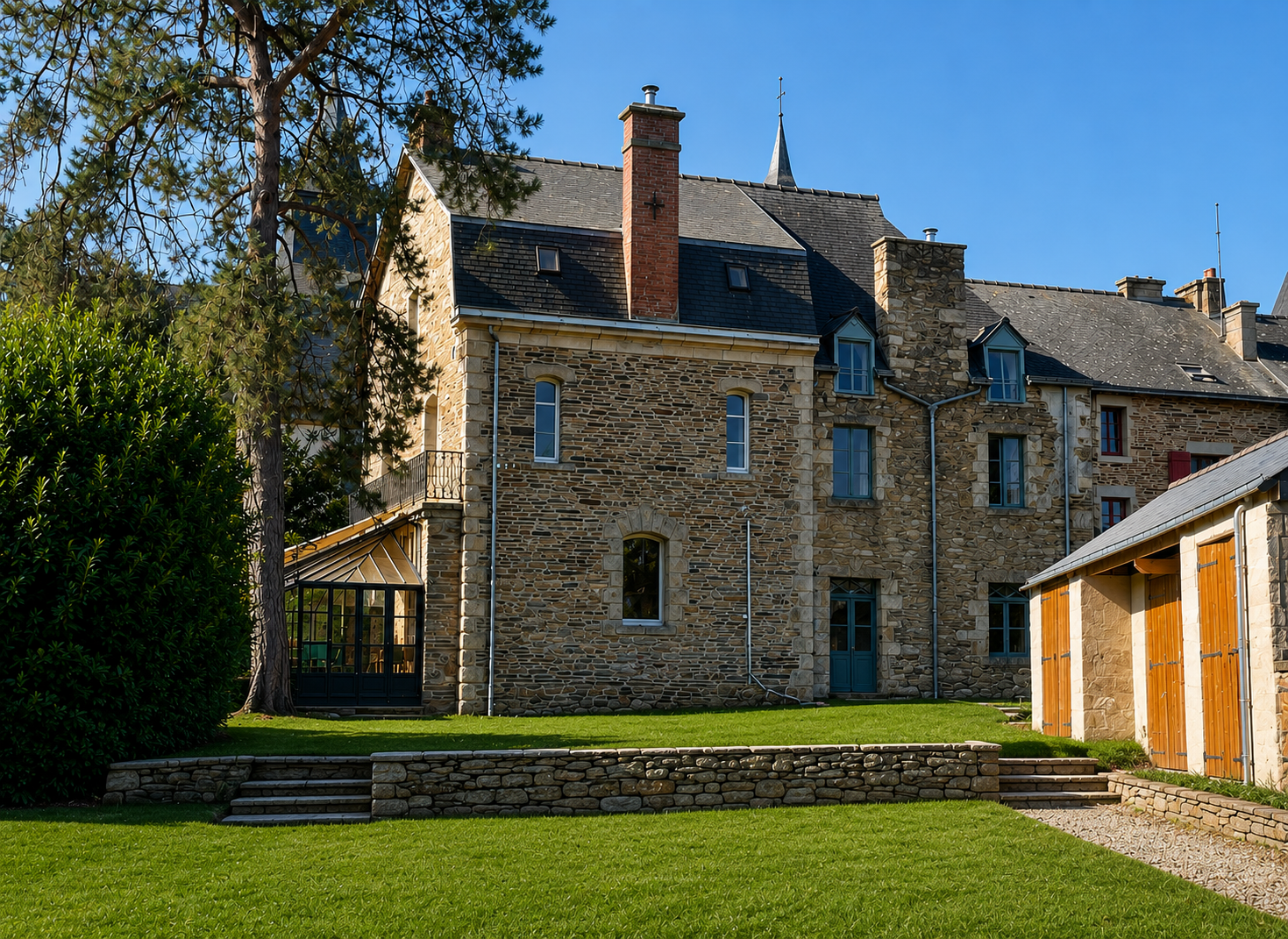 Propriété en France à vendre à Malestroit, Morbihan - €945 000 - photo 