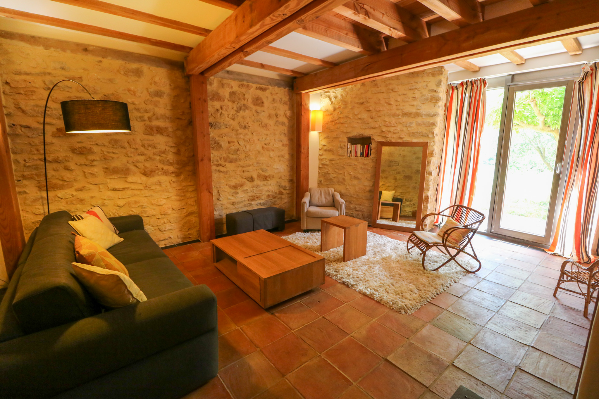French property for sale in Tresques, Gard - €1,850,000 - photo 