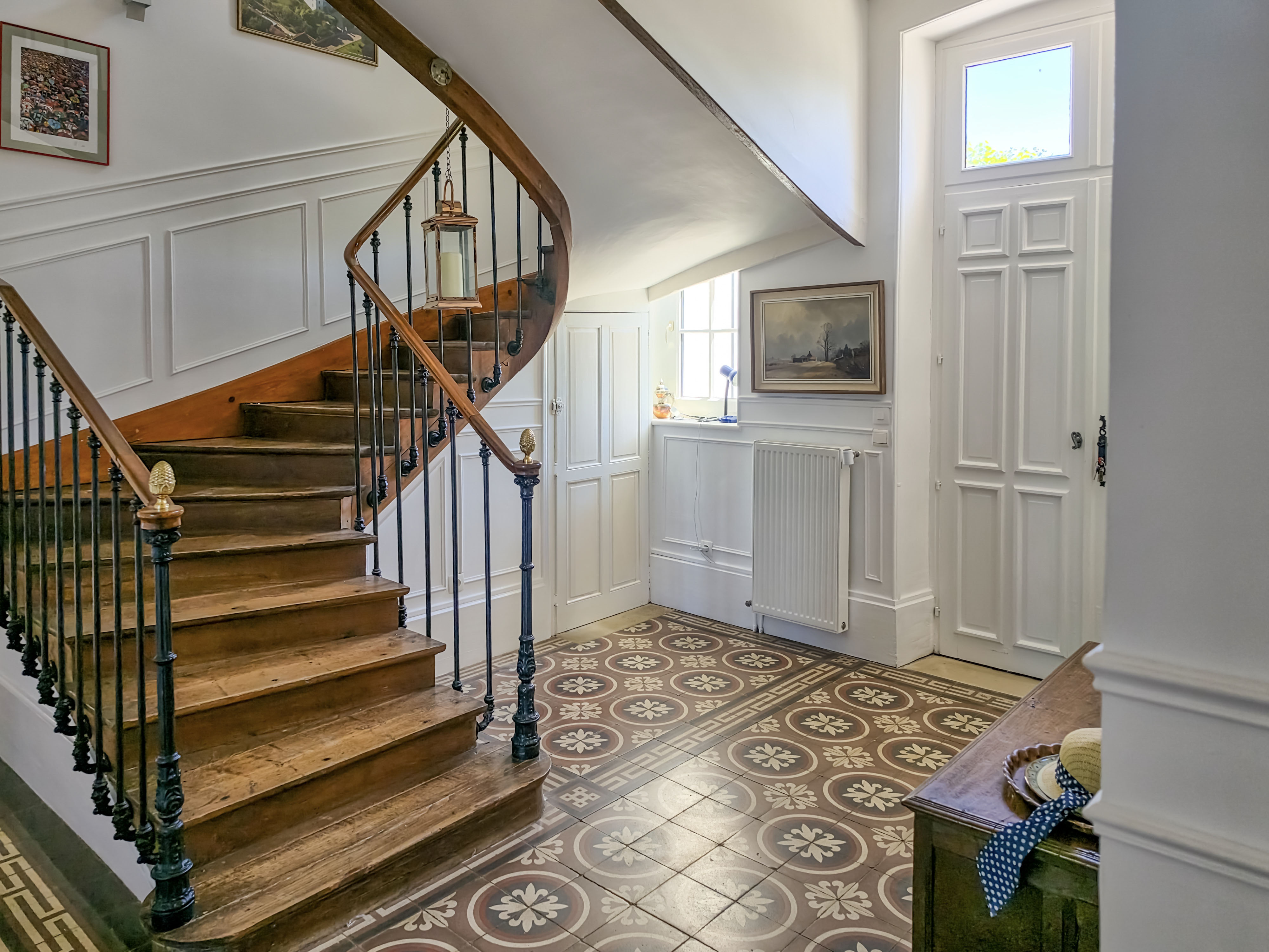 French property for sale in Flogny-la-Chapelle, Yonne - €649,999 - photo 