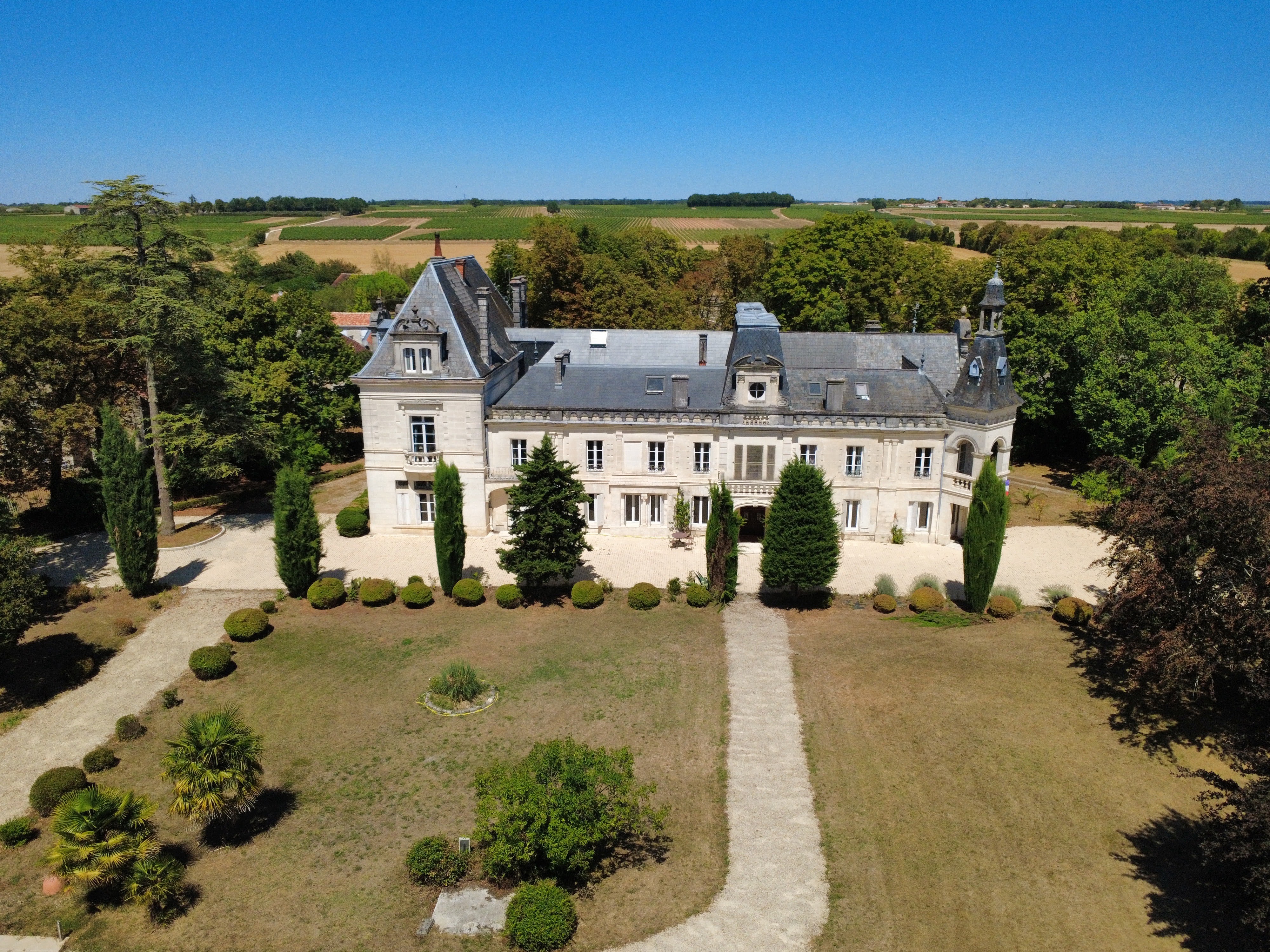 French property for sale in Foussignac, Charente - €1,961,000 - photo 