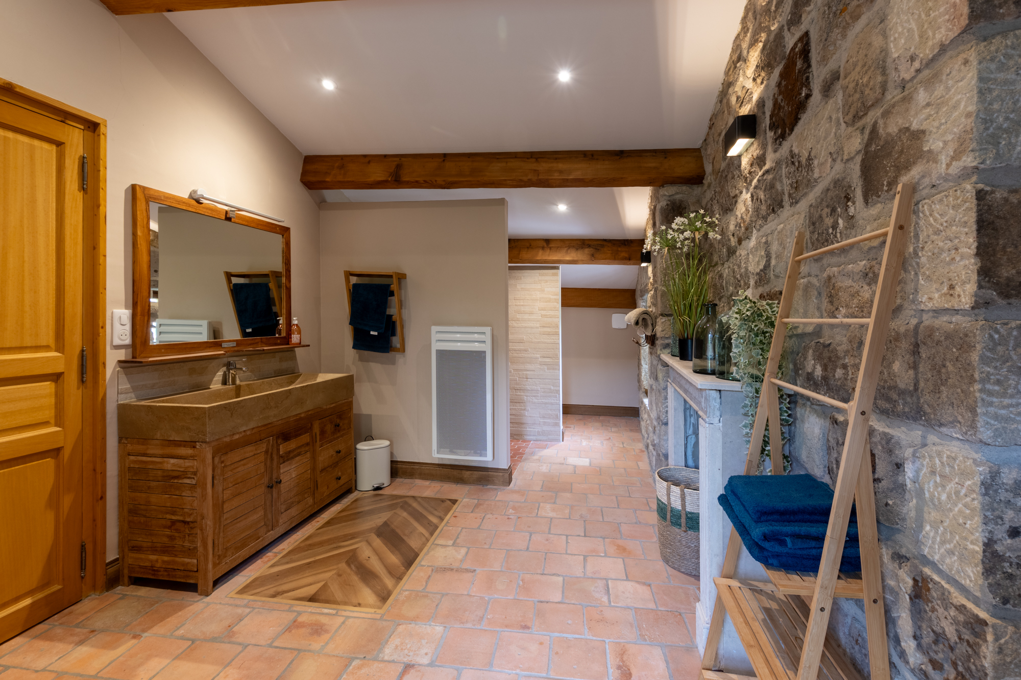 French property for sale in Ucel, Ardèche - €1,250,000 - photo 