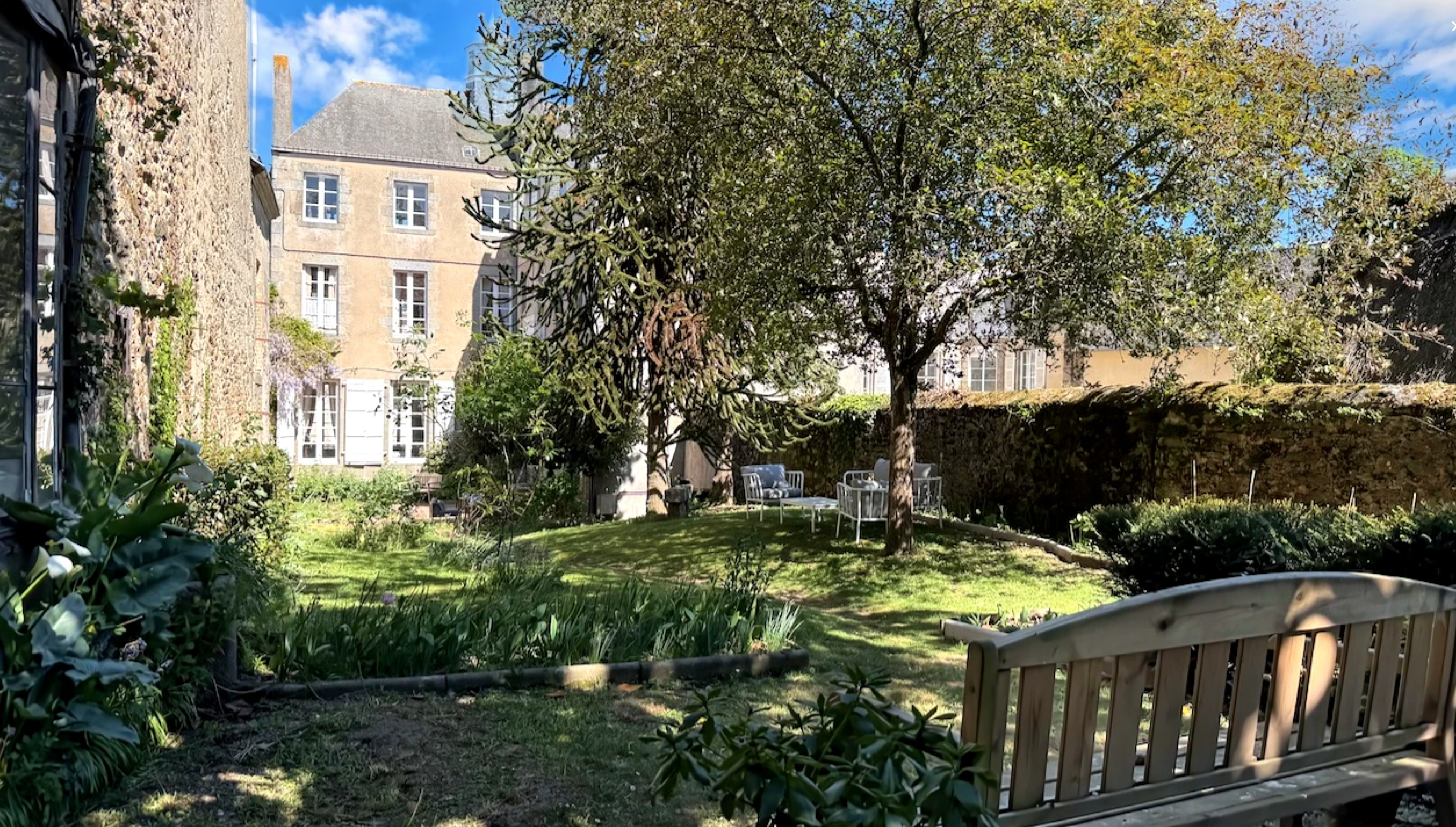 French property for sale in Mayenne, Mayenne - €595,000 - photo 