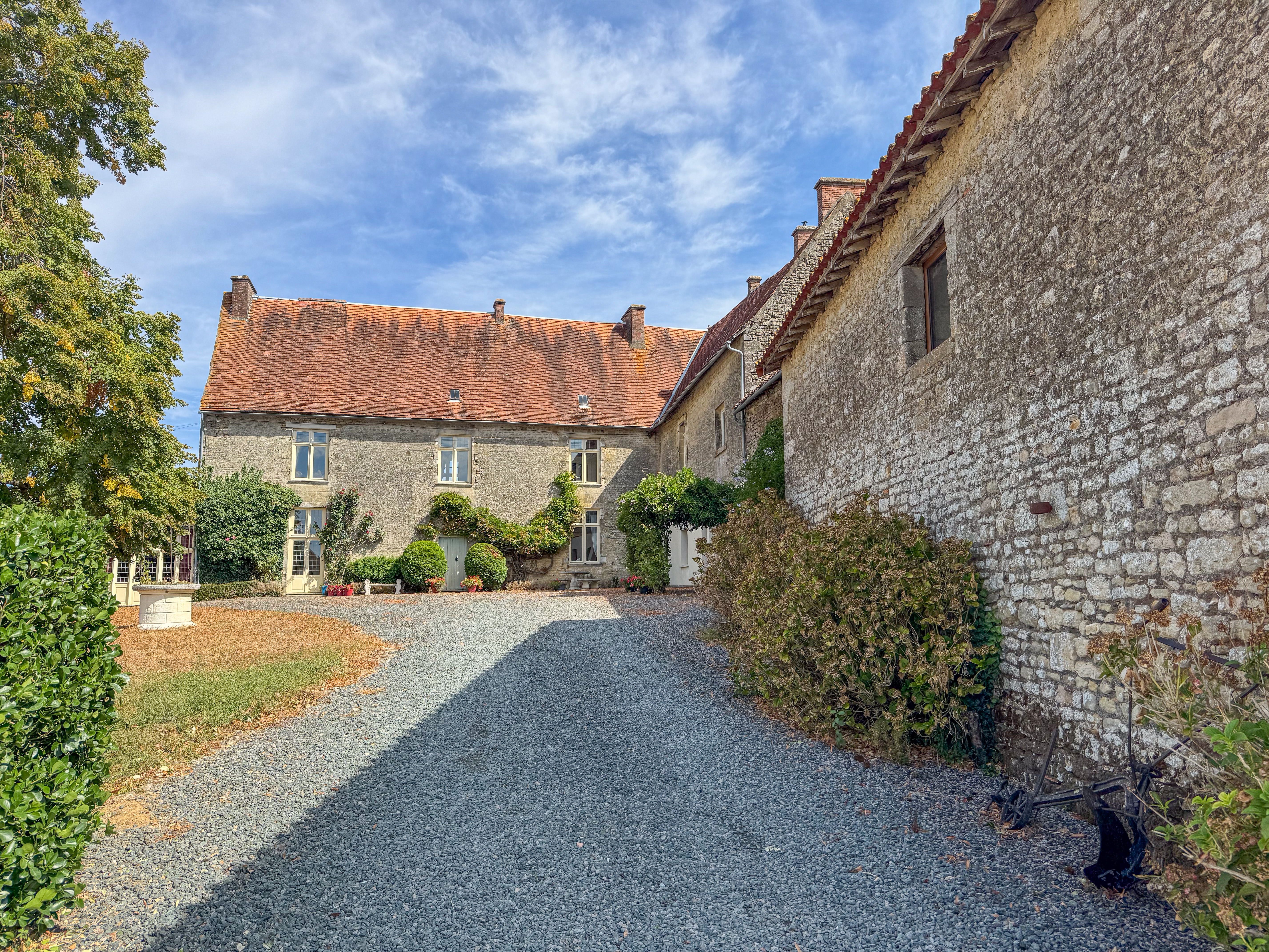 French property for sale in Saint-Hilaire-des-Loges, Vendée - €689,000 - photo 