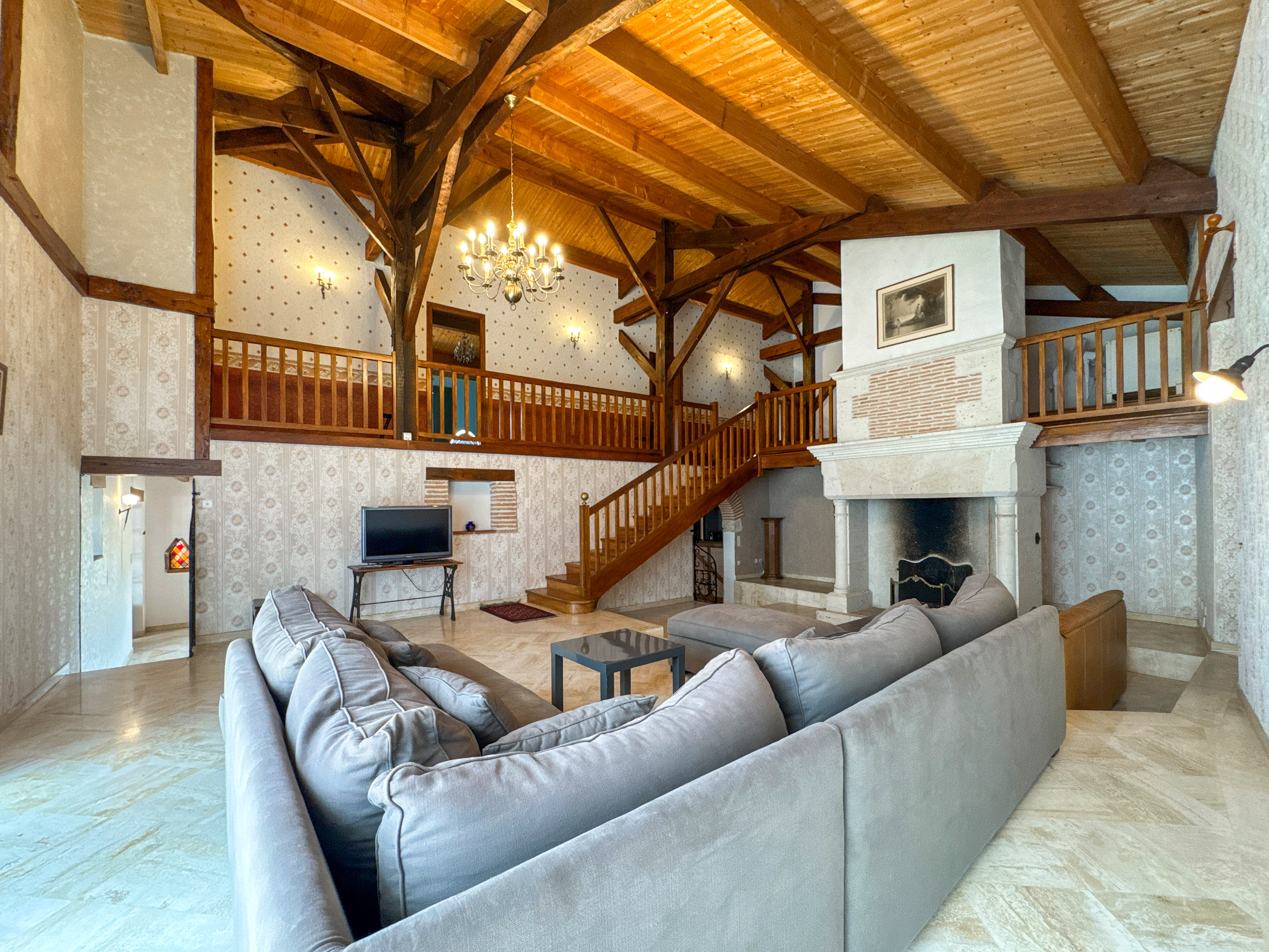 Propriété en France à vendre à Bourg-de-Visa, Tarn-et-Garonne - €595 000 - photo 