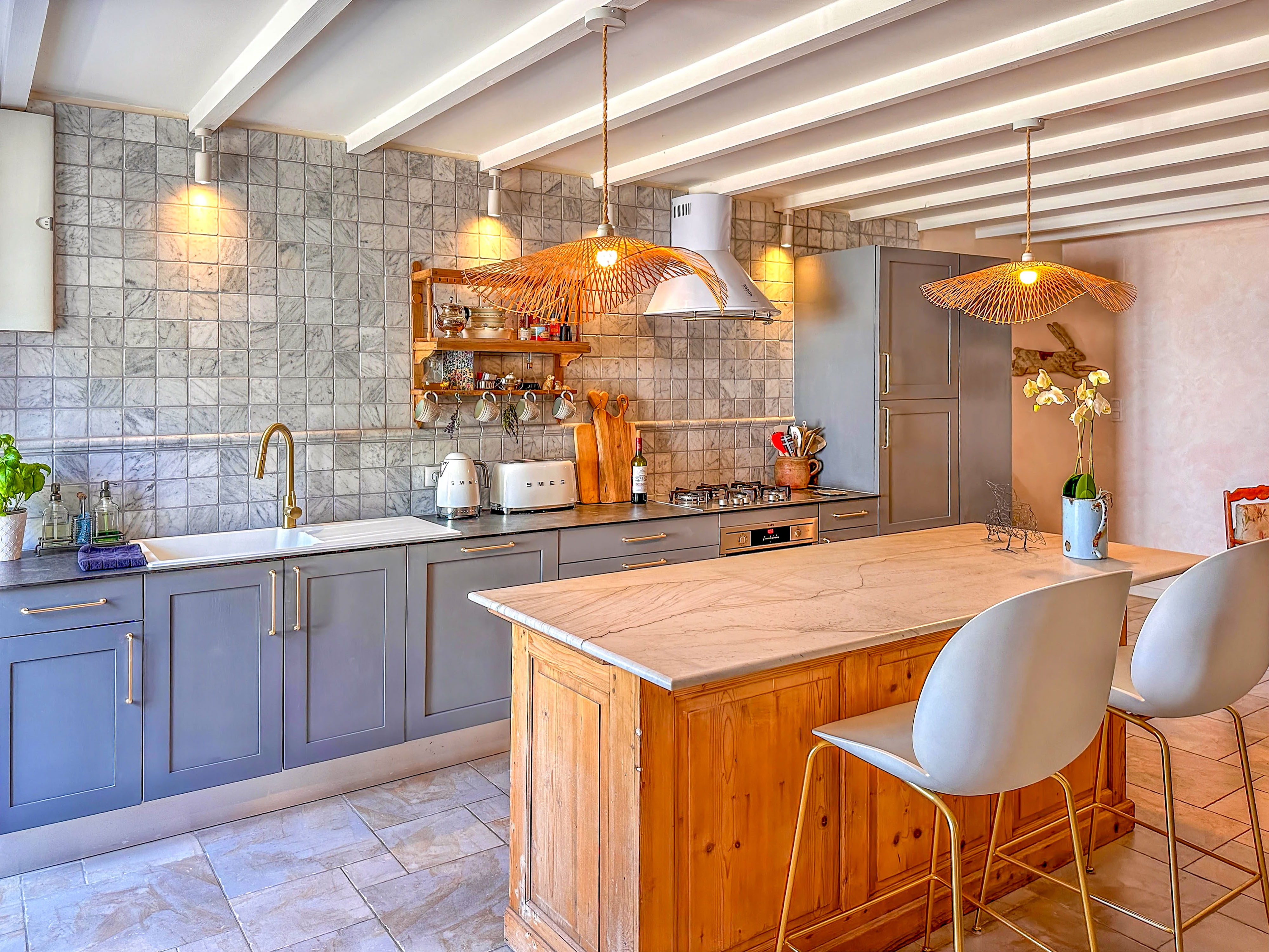 French property for sale in Sonnac, Charente-Maritime - €599,000 - photo 