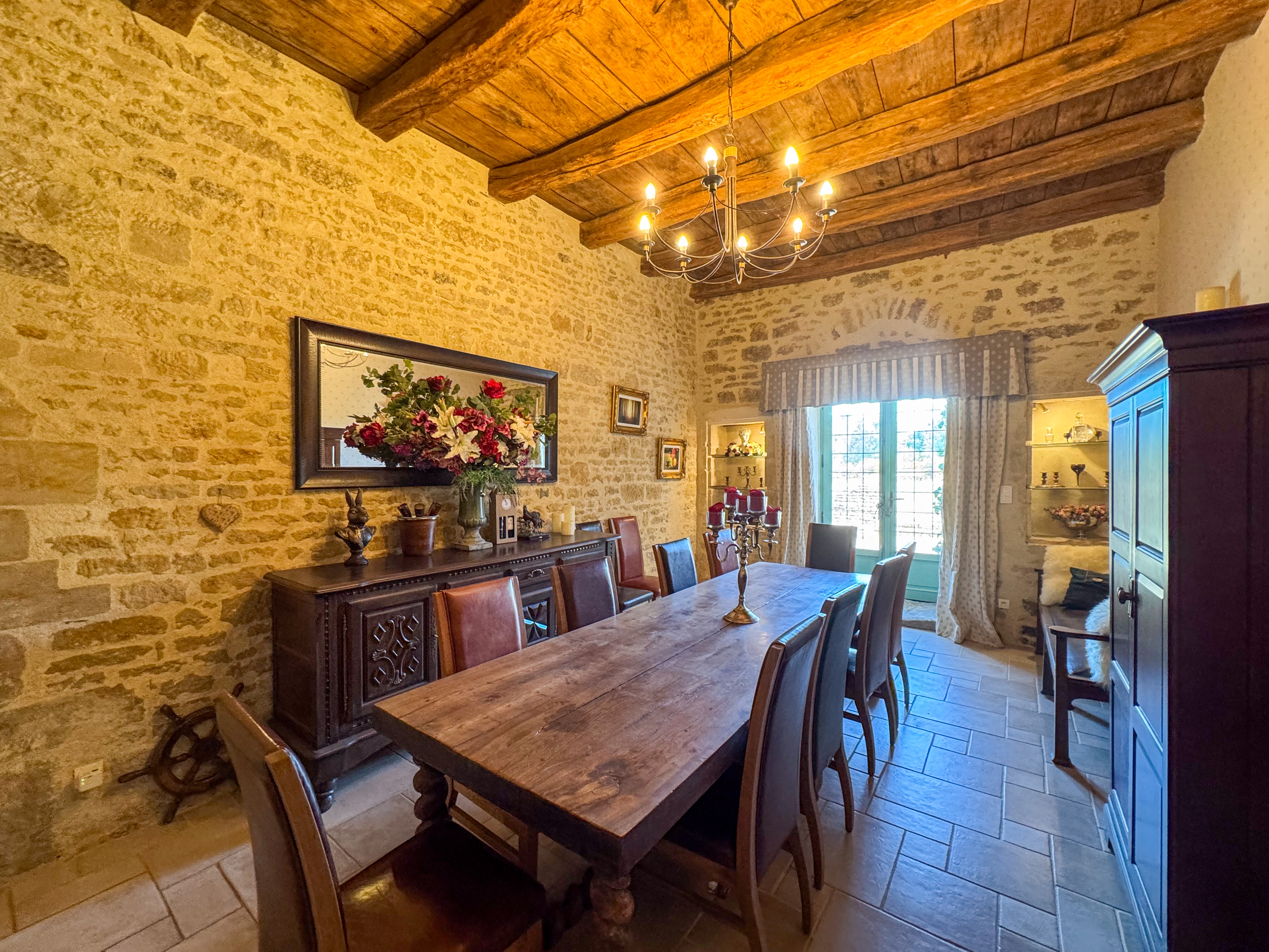French property for sale in Saint-Hilaire-des-Loges, Vendée - €689,000 - photo 